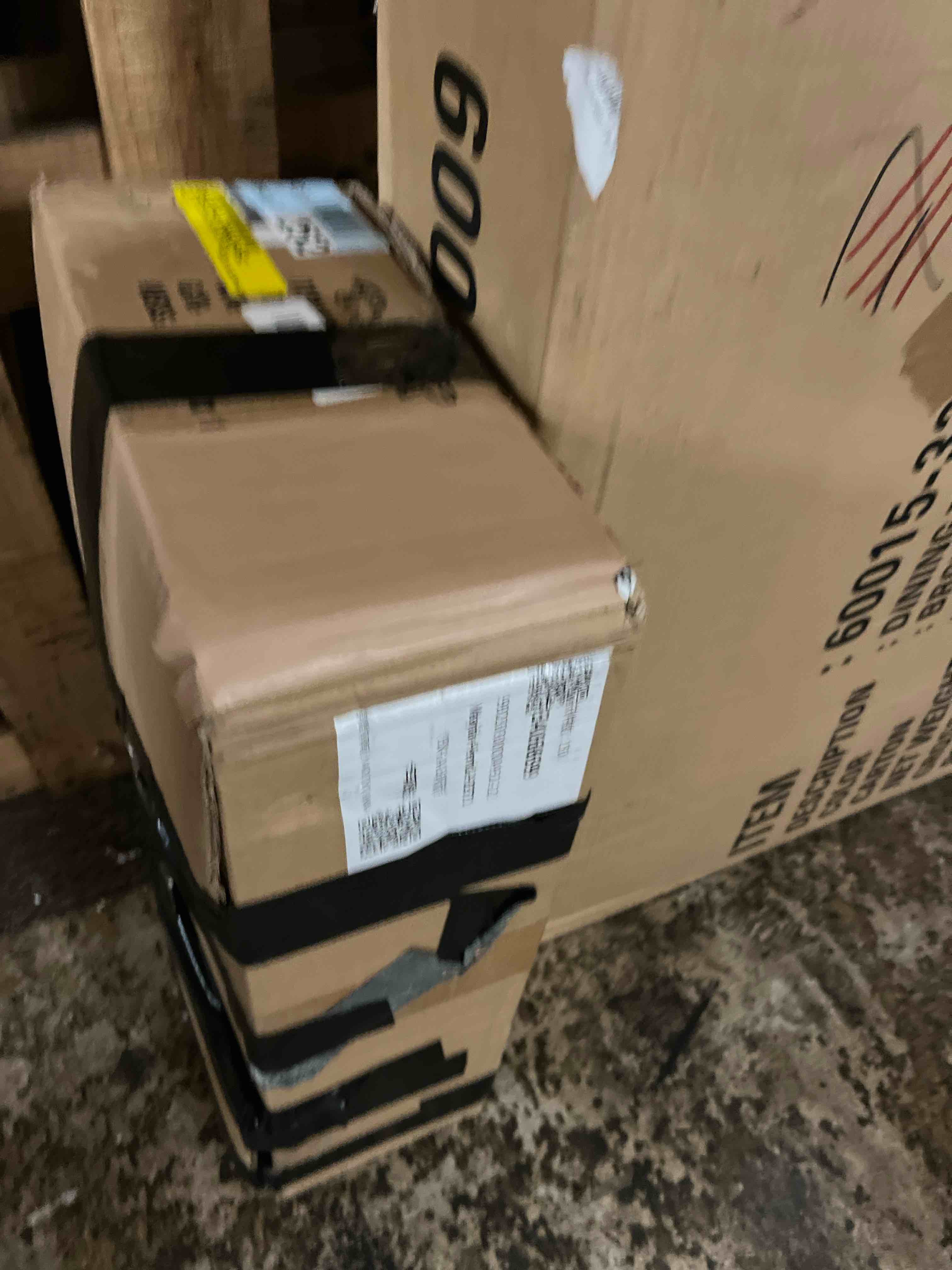 https://s3.amazonaws.com/lotting-images-prod/phillipi/BRN1835486_1754019980490.jpeg