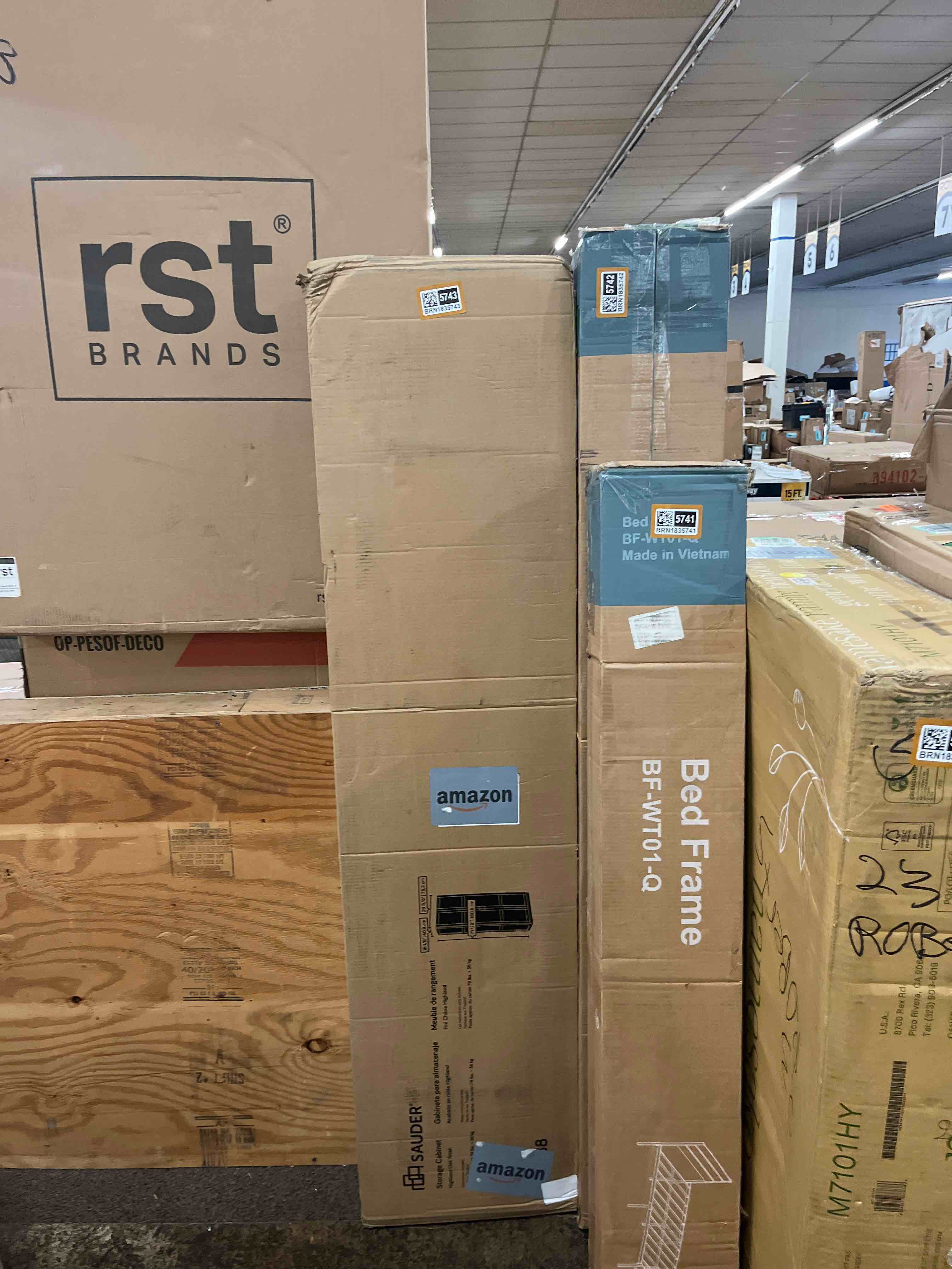 https://s3.amazonaws.com/lotting-images-prod/phillipi/BRN1835743_1754604159462.jpeg