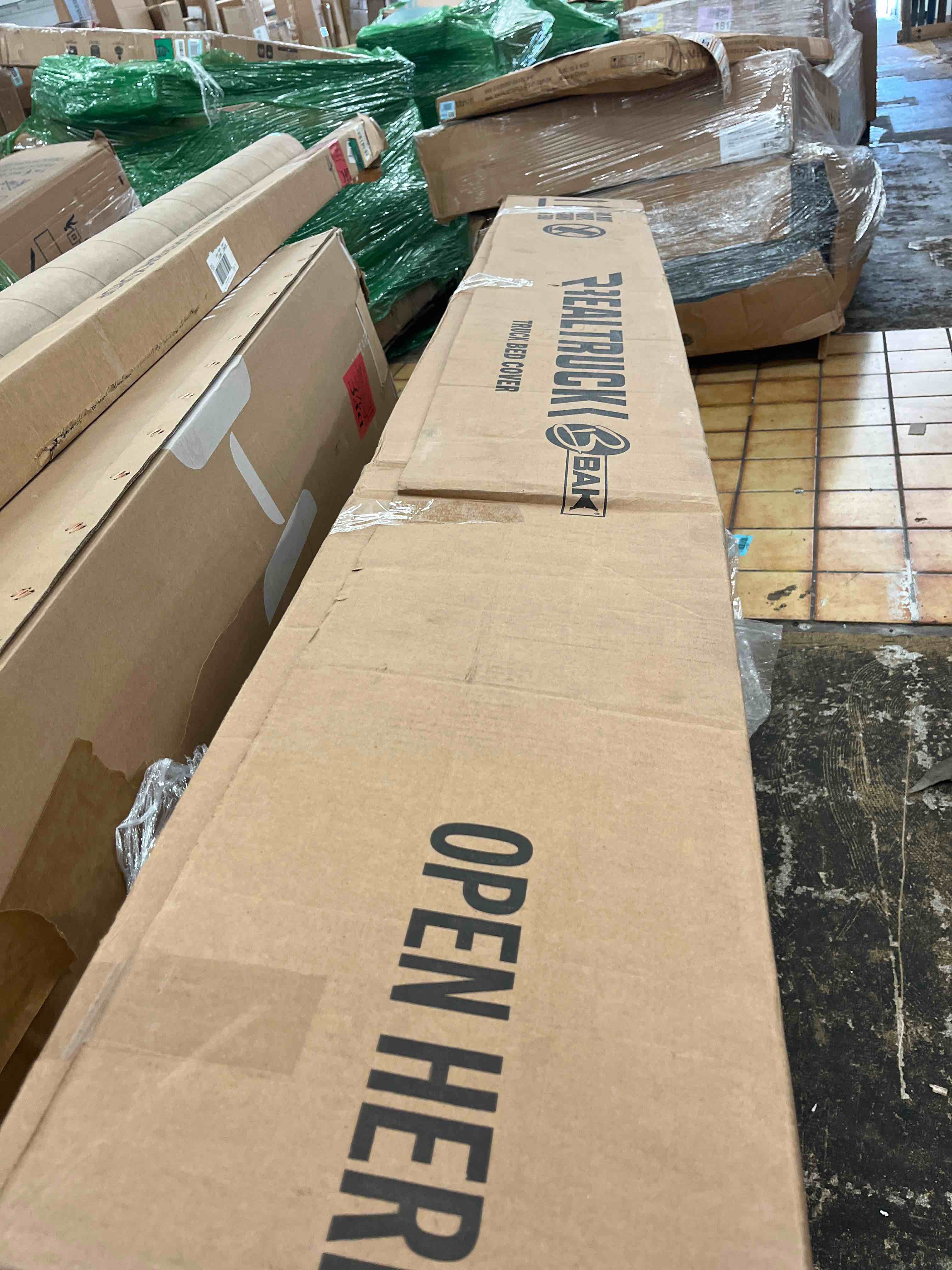 https://s3.amazonaws.com/lotting-images-prod/phillipi/BRN1836090_1754505600563.jpeg