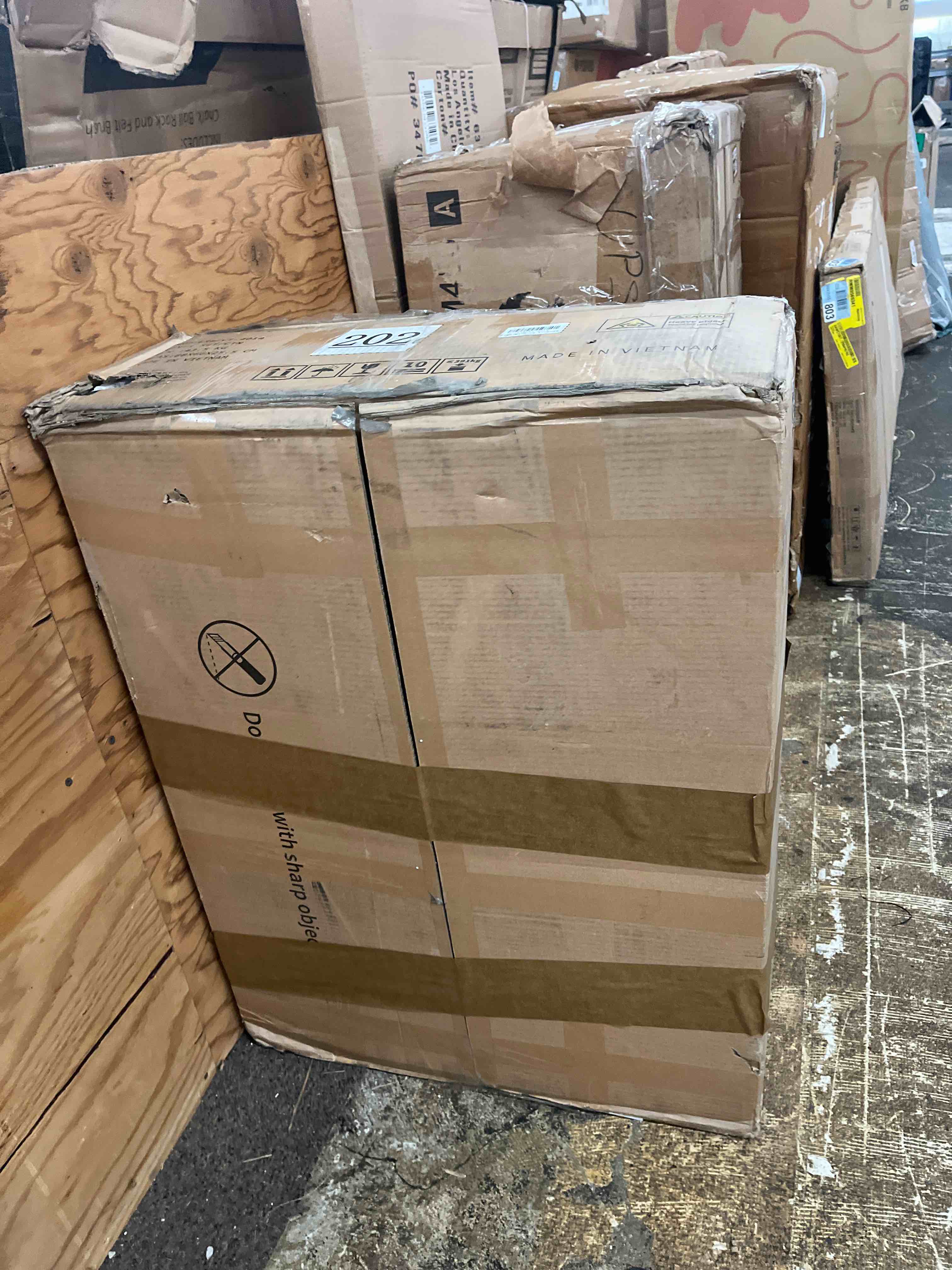 https://s3.amazonaws.com/lotting-images-prod/phillipi/BRN1836108_1754607067237.jpeg
