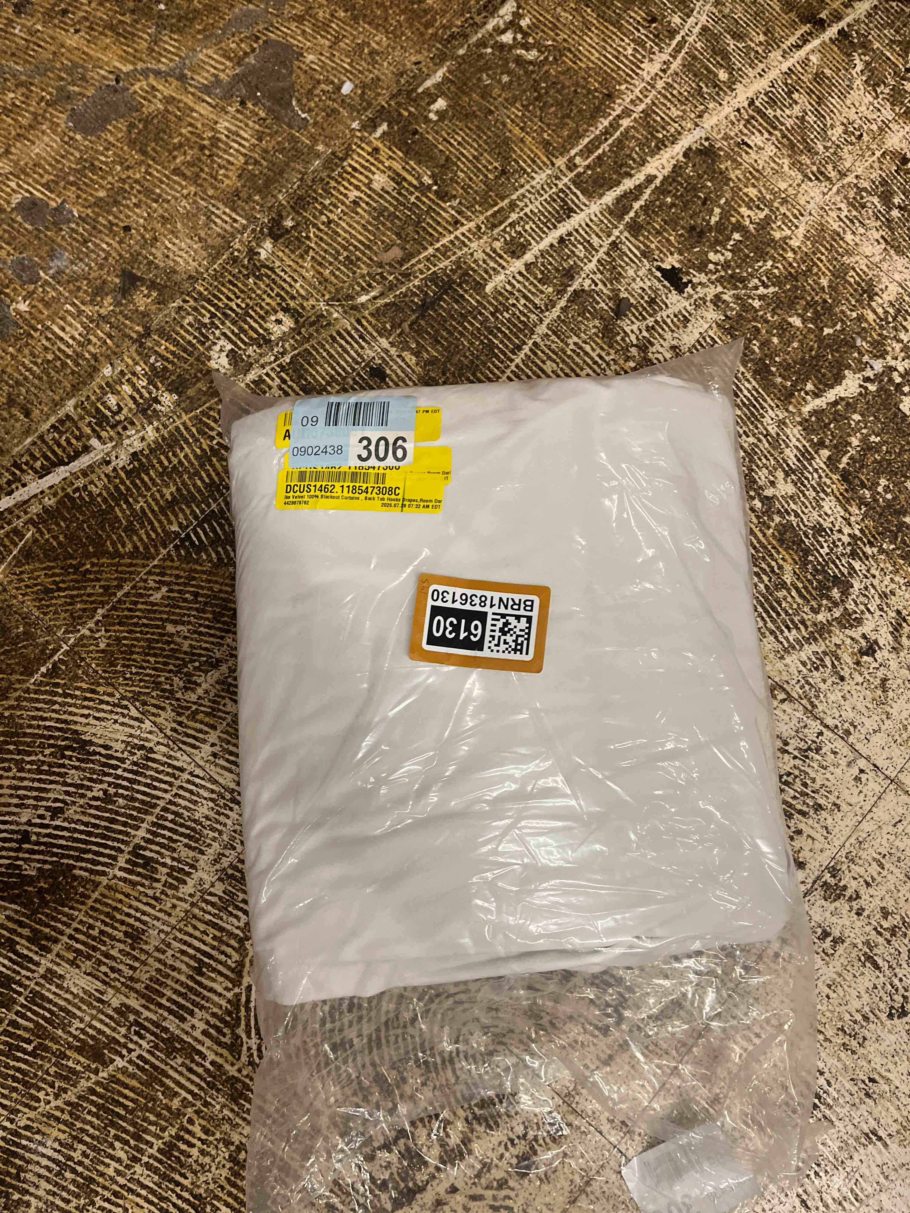 https://s3.amazonaws.com/lotting-images-prod/phillipi/BRN1836130_1754610884997.jpeg