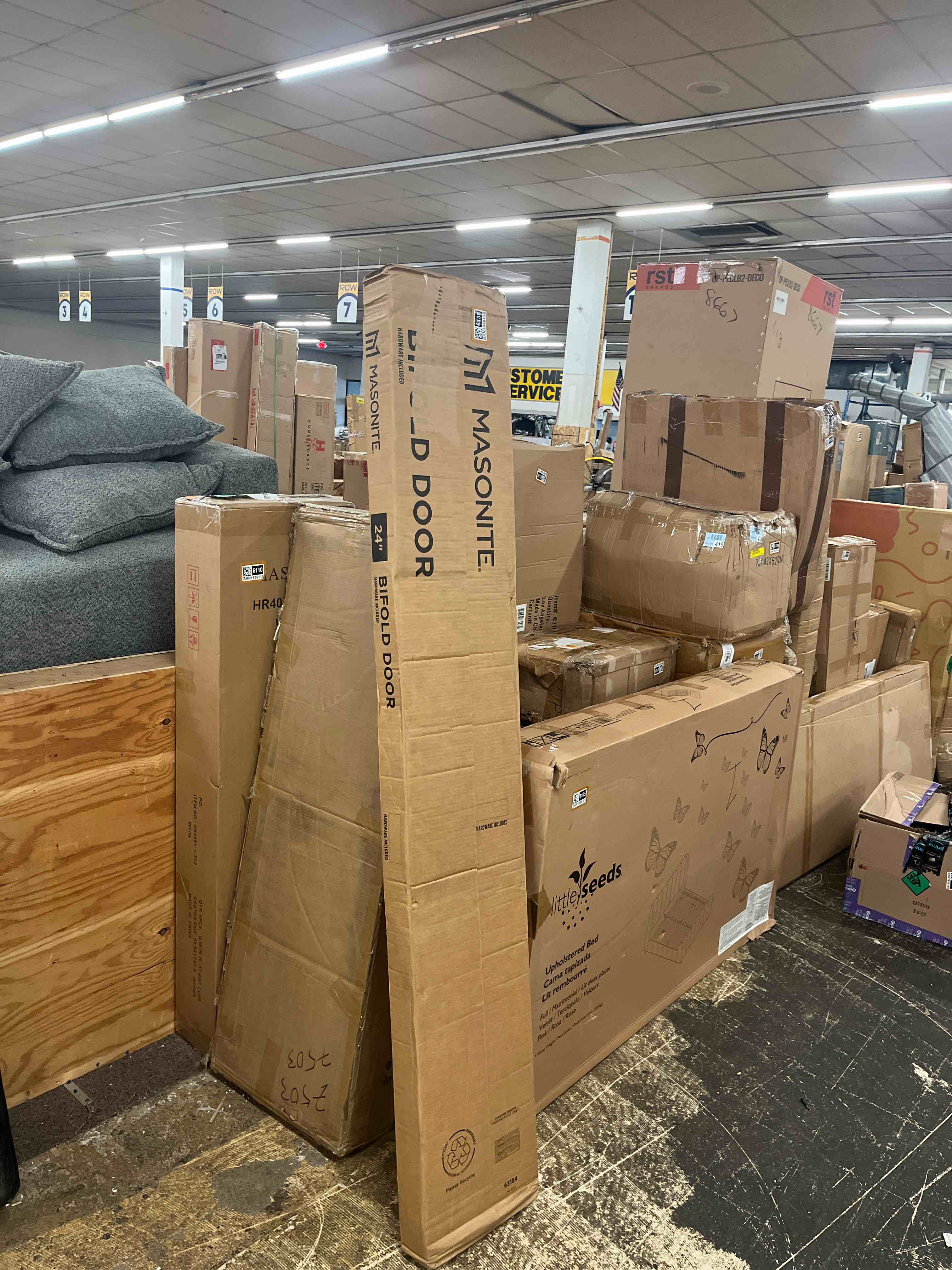 https://s3.amazonaws.com/lotting-images-prod/phillipi/BRN1836136_1754611979253.jpeg