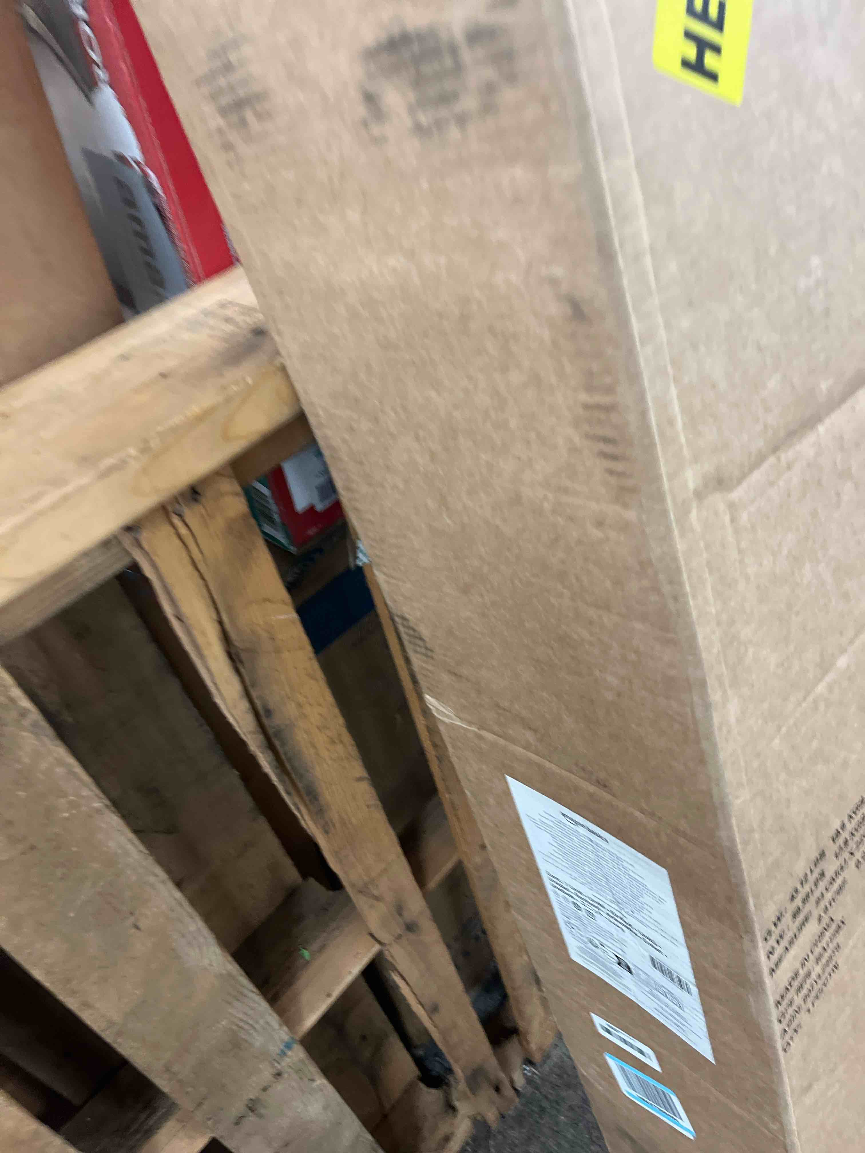 https://s3.amazonaws.com/lotting-images-prod/phillipi/BRN1836198_1754605817916.jpeg