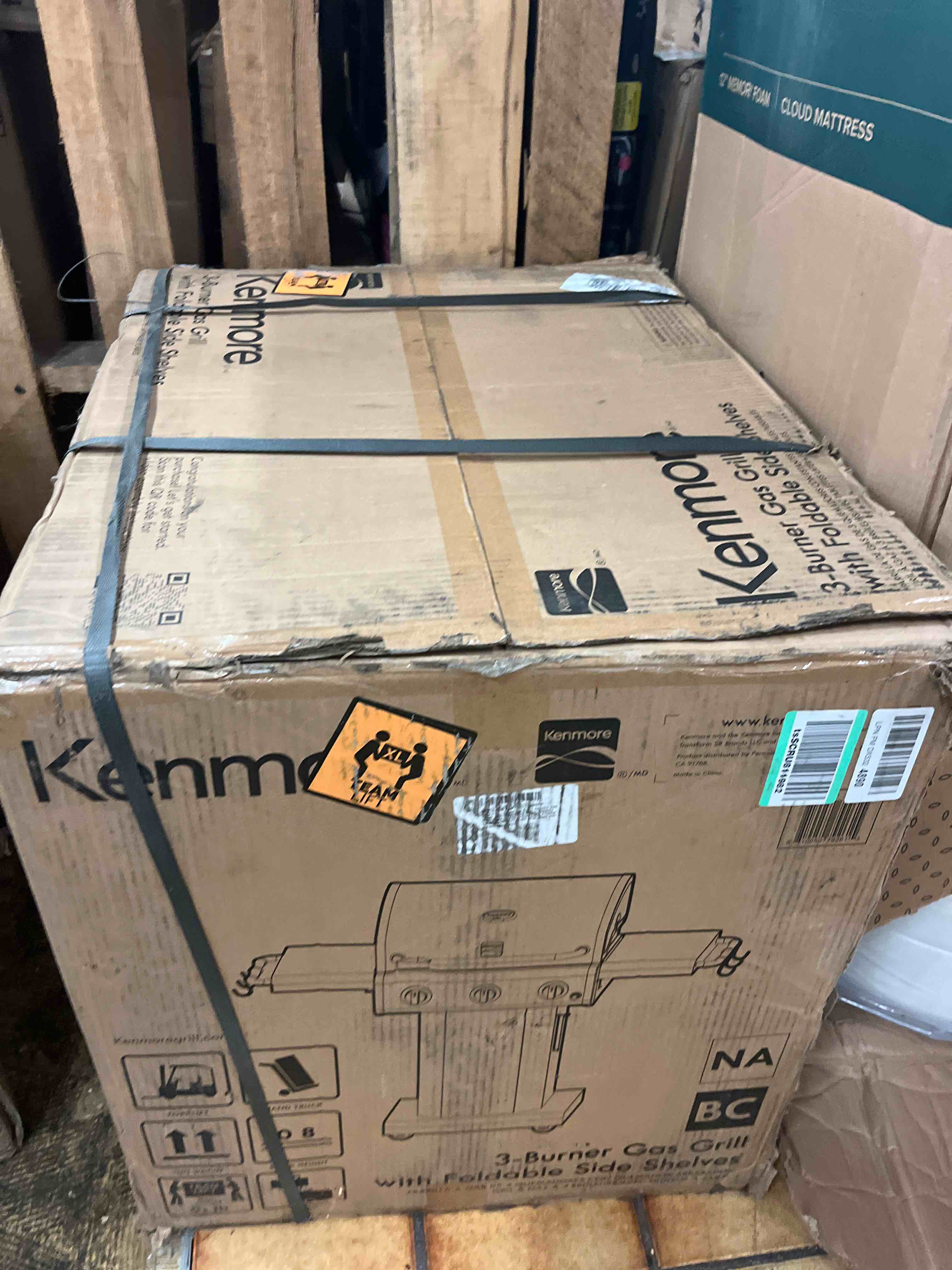 https://s3.amazonaws.com/lotting-images-prod/phillipi/BRN1836205_1754603622353.jpeg