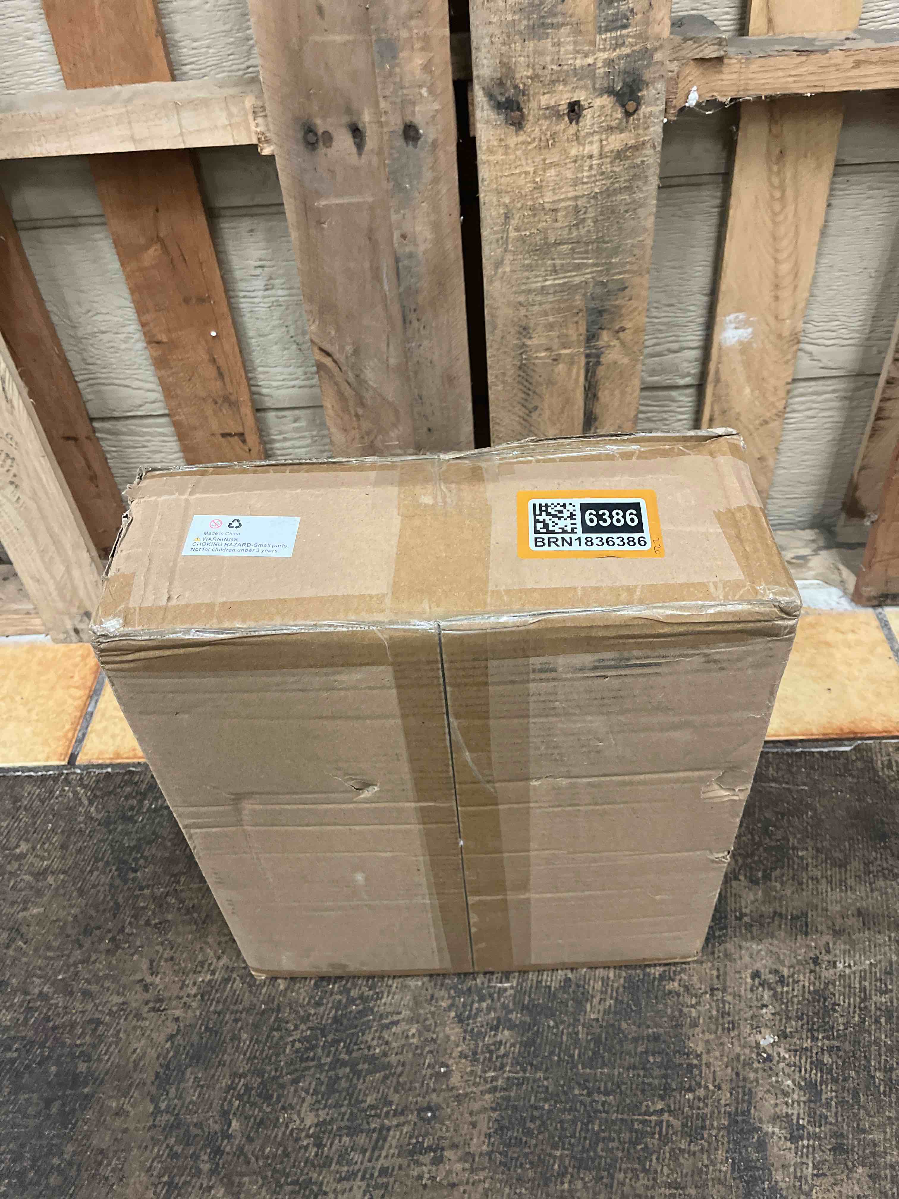 https://s3.amazonaws.com/lotting-images-prod/phillipi/BRN1836386_1755095220689.jpeg