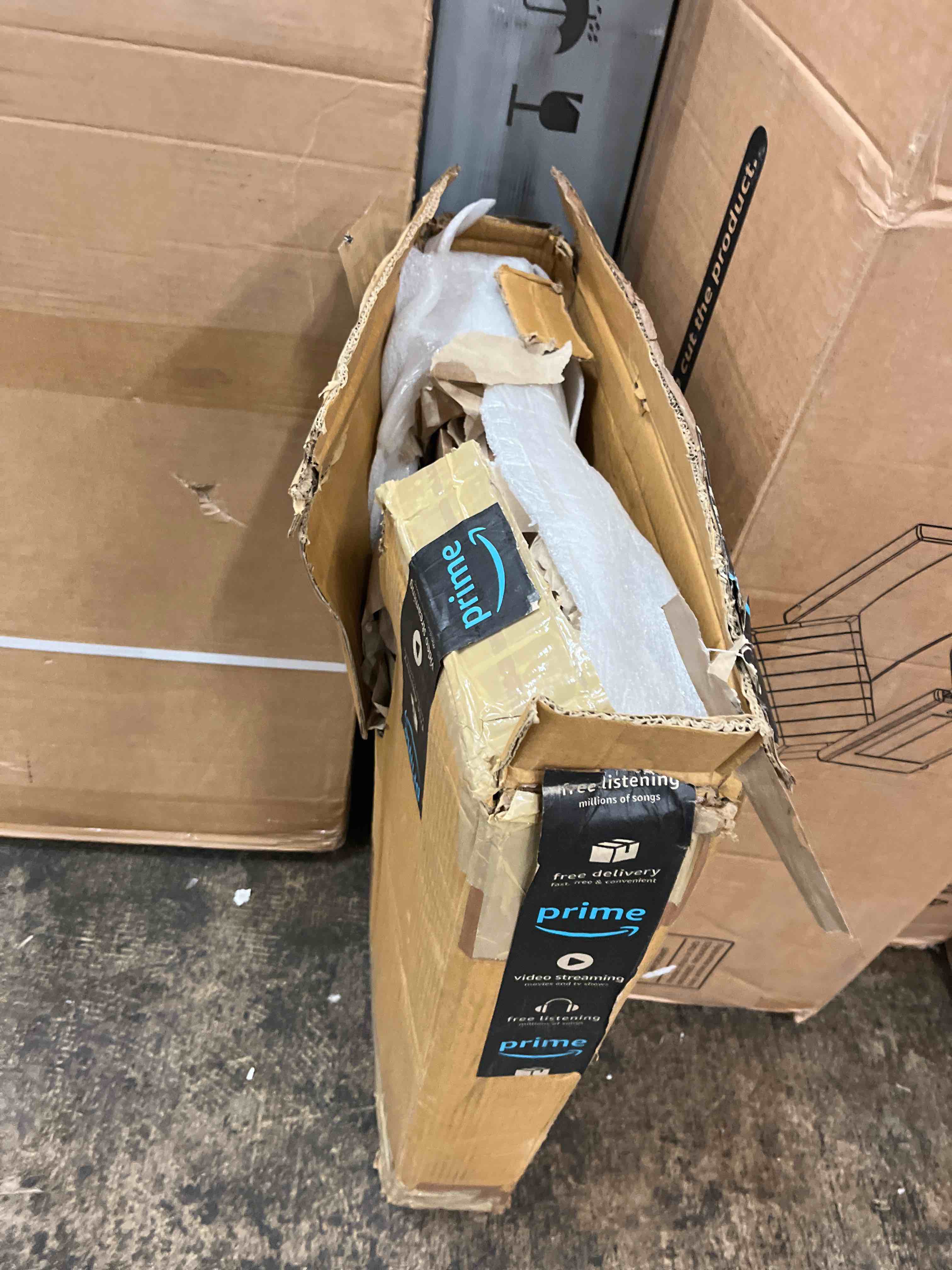 https://s3.amazonaws.com/lotting-images-prod/phillipi/BRN1836438_1755098657504.jpeg