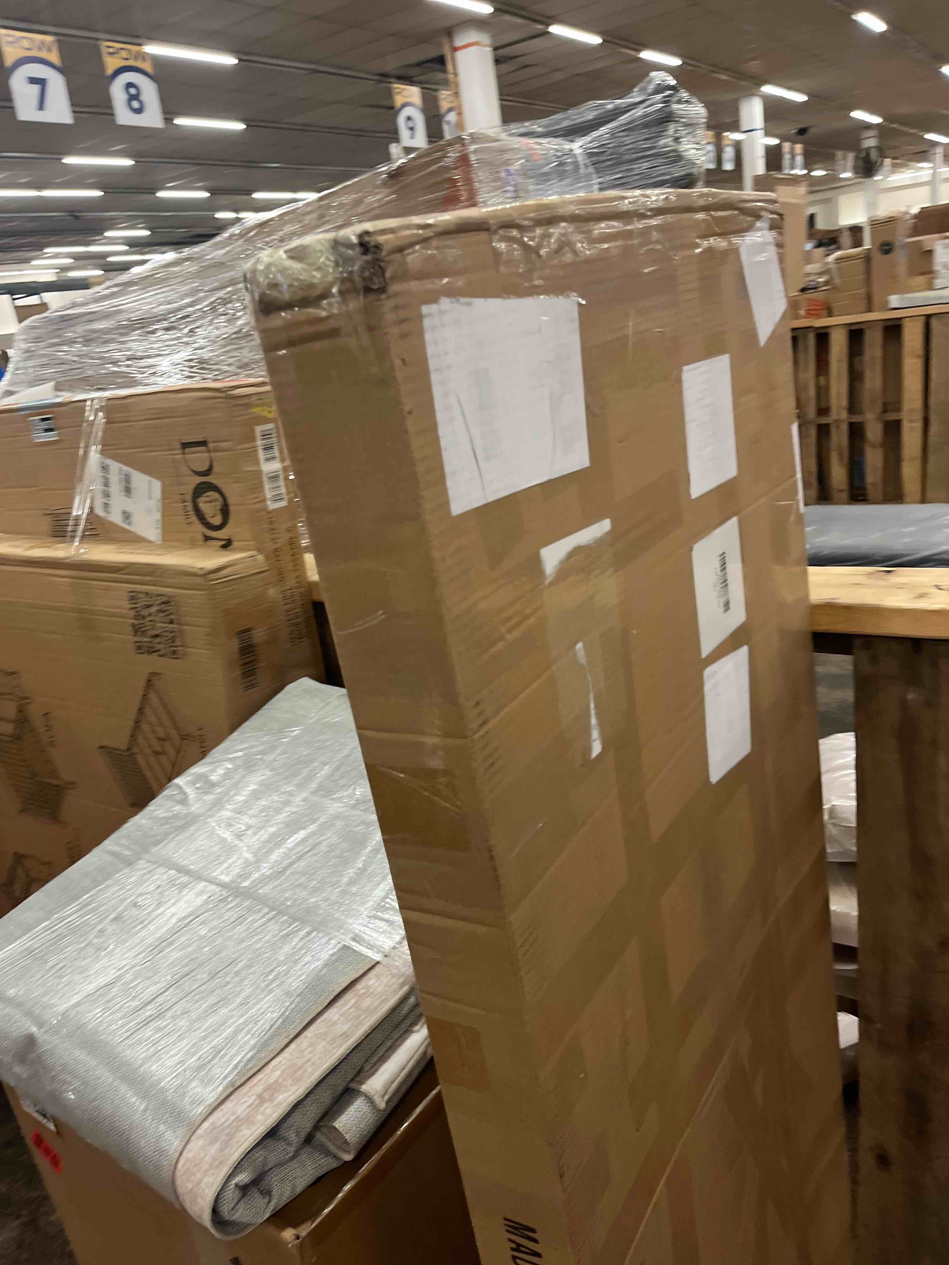 https://s3.amazonaws.com/lotting-images-prod/phillipi/BRN1836473_1755094510189.jpeg