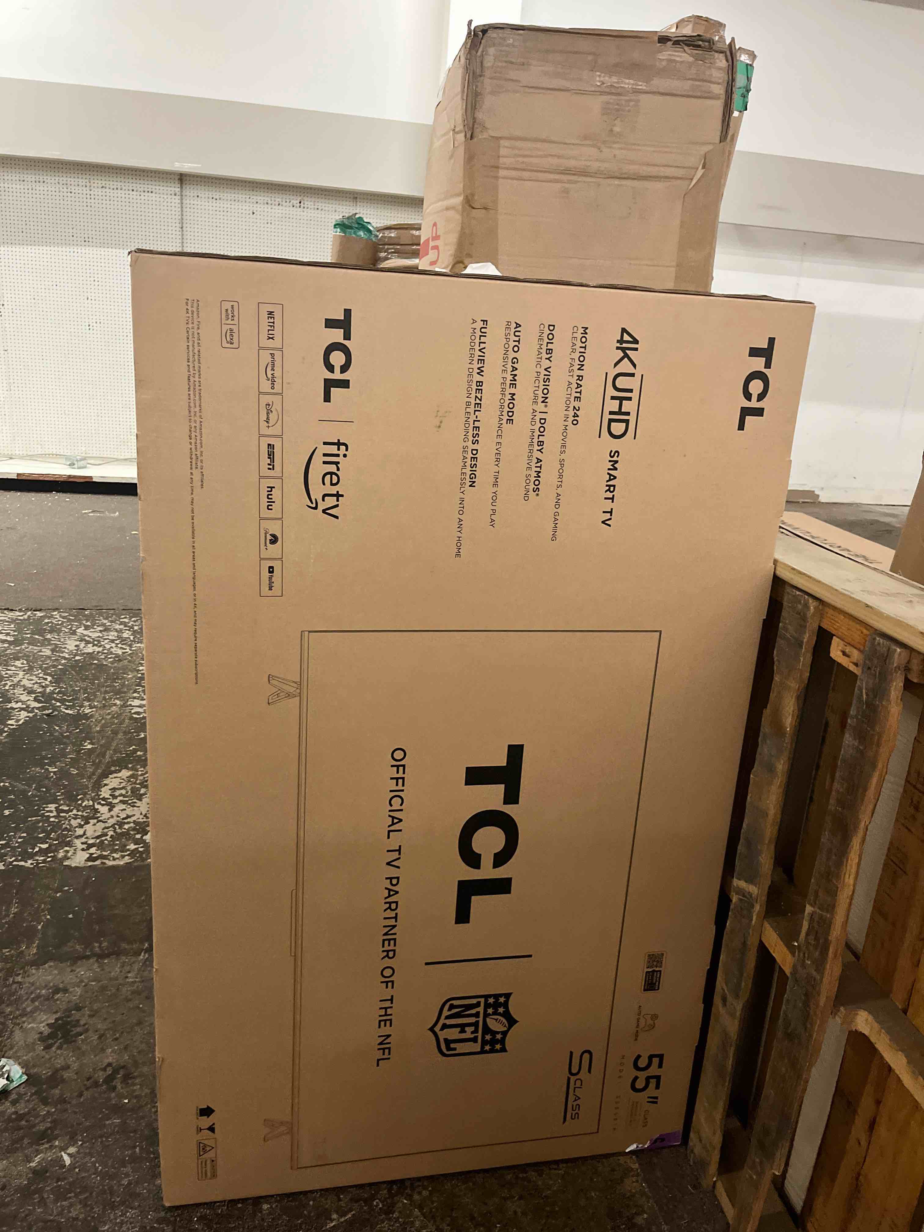 https://s3.amazonaws.com/lotting-images-prod/phillipi/BRN1836590_1755245863945.jpeg