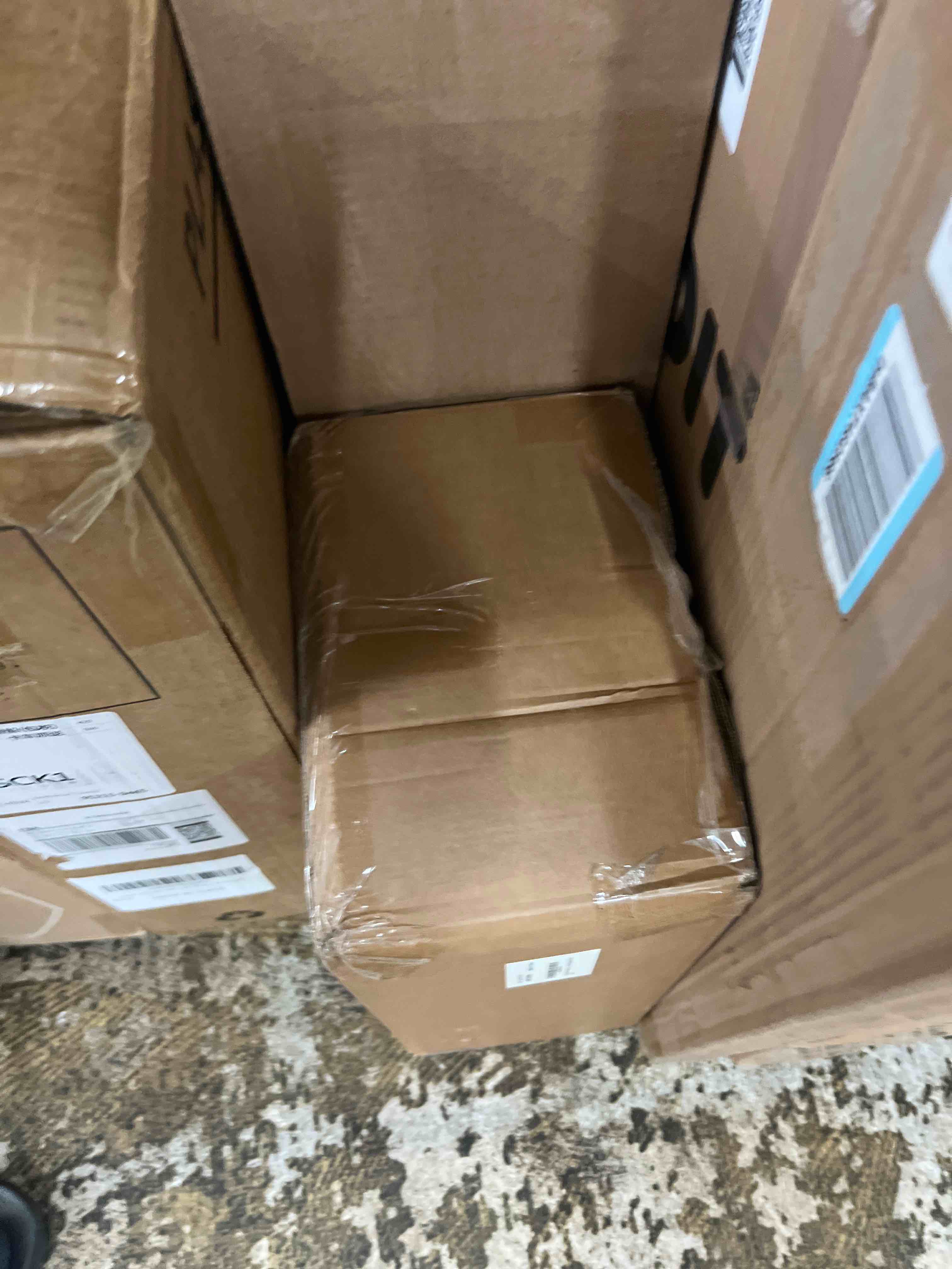 https://s3.amazonaws.com/lotting-images-prod/phillipi/BRN1838174_1758583148564.jpeg
