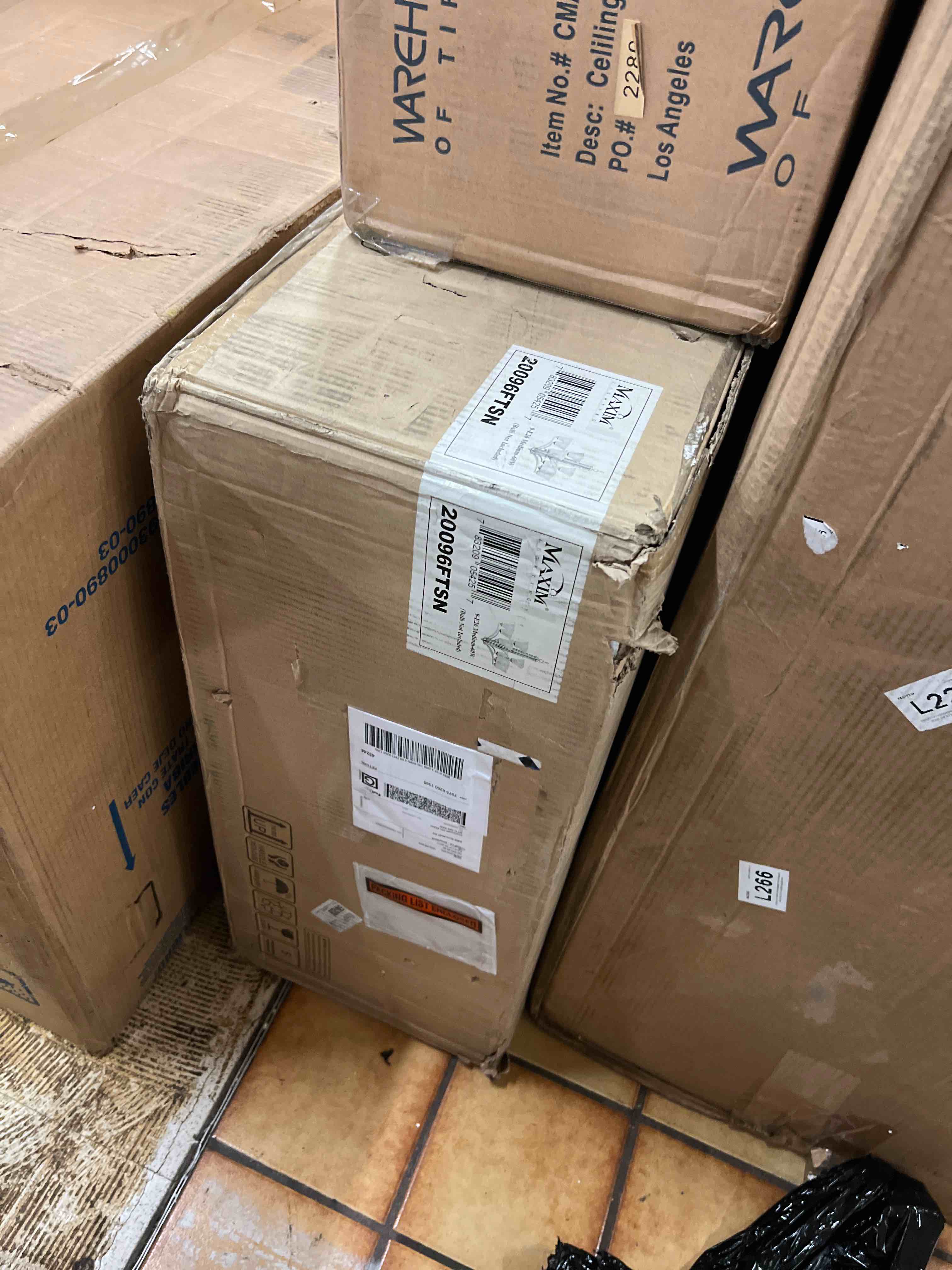 https://s3.amazonaws.com/lotting-images-prod/phillipi/BRN1838388_1758892128960.jpeg