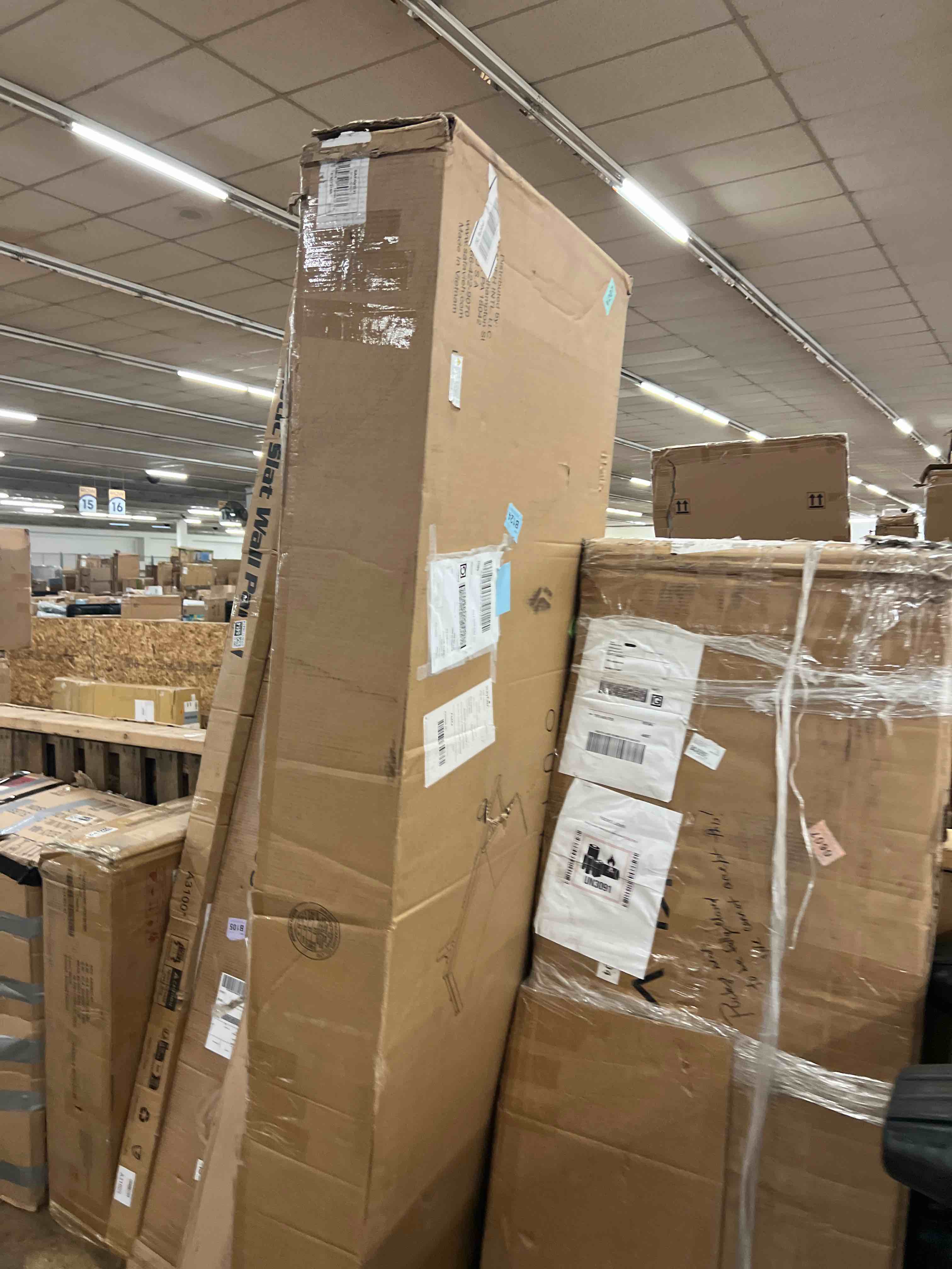 https://s3.amazonaws.com/lotting-images-prod/phillipi/BRN1838412_1758896479216.jpeg