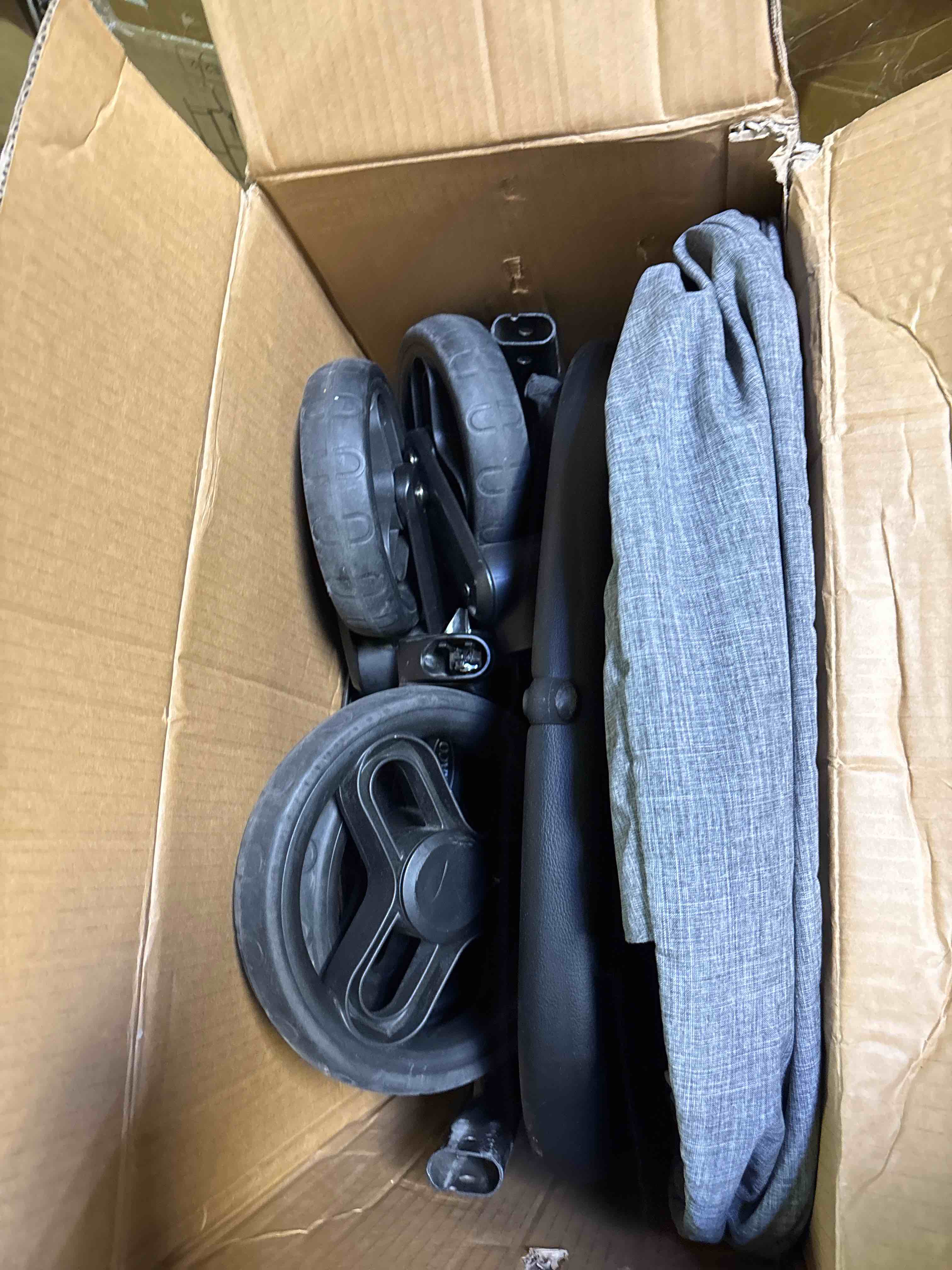 https://s3.amazonaws.com/lotting-images-prod/phillipi/BRN1912092_1752176478931.jpeg