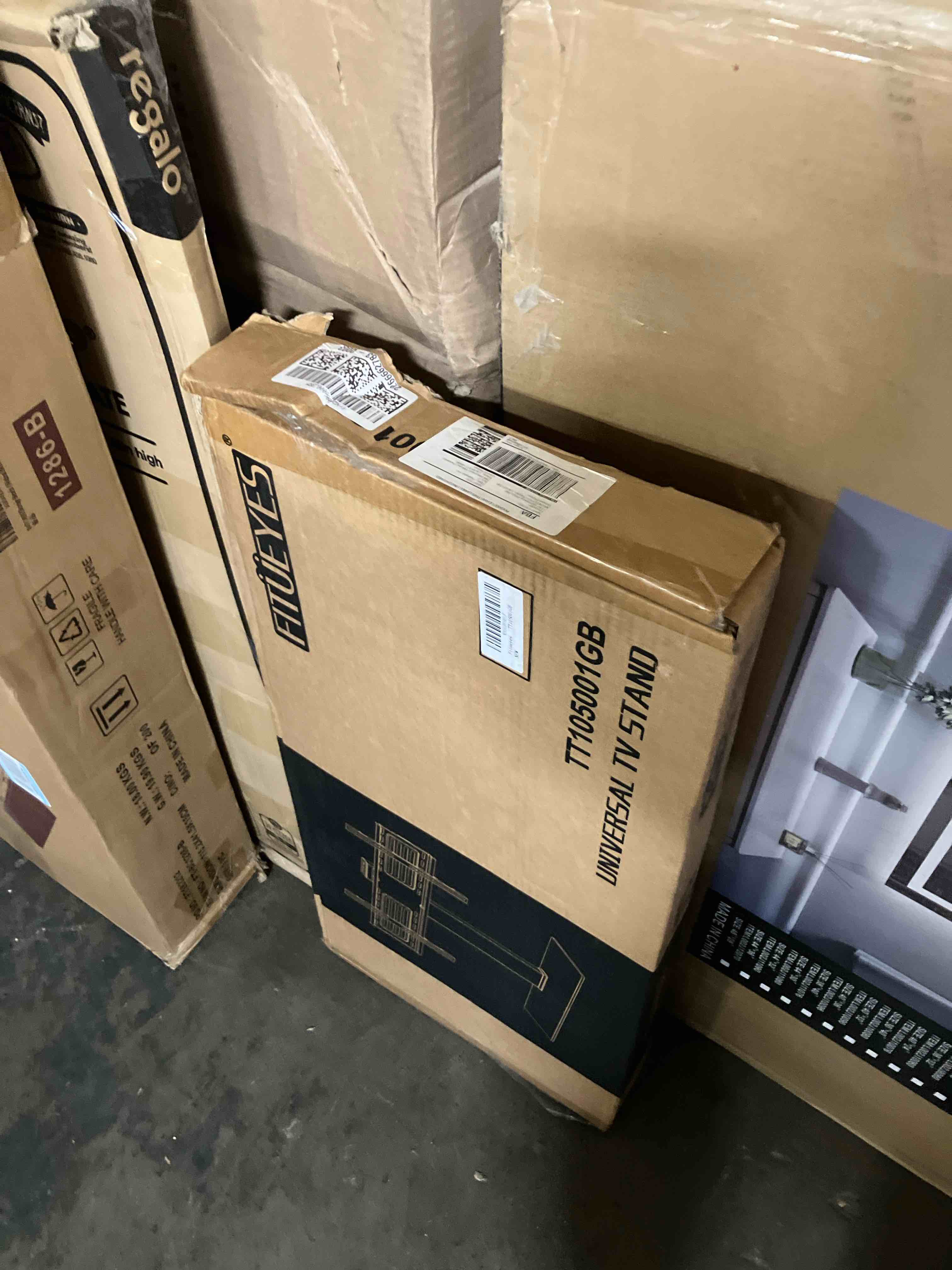 https://s3.amazonaws.com/lotting-images-prod/phillipi/BRN1912494_1752259820543.jpeg