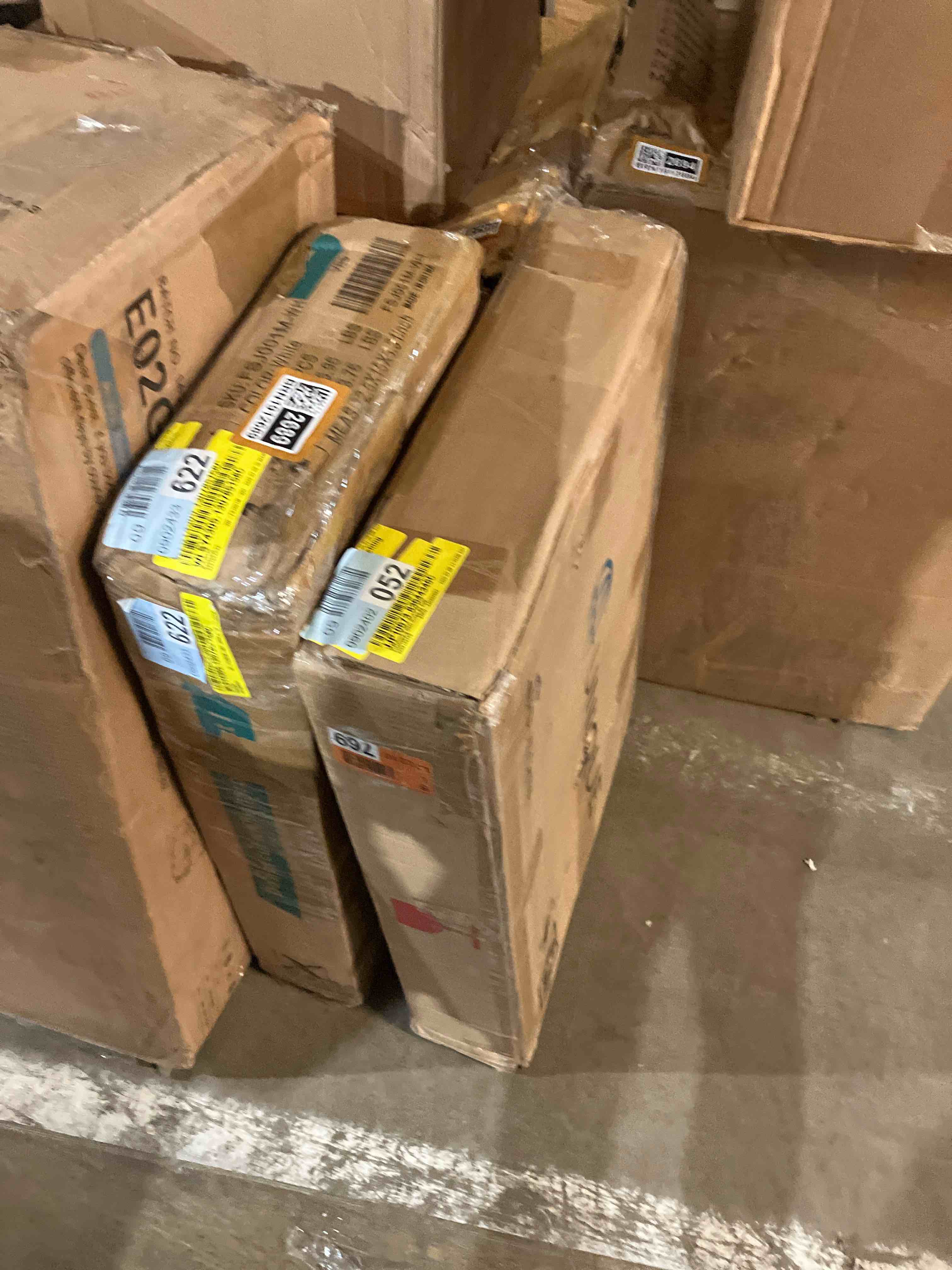 https://s3.amazonaws.com/lotting-images-prod/phillipi/BRN1912687_1752605330899.jpeg