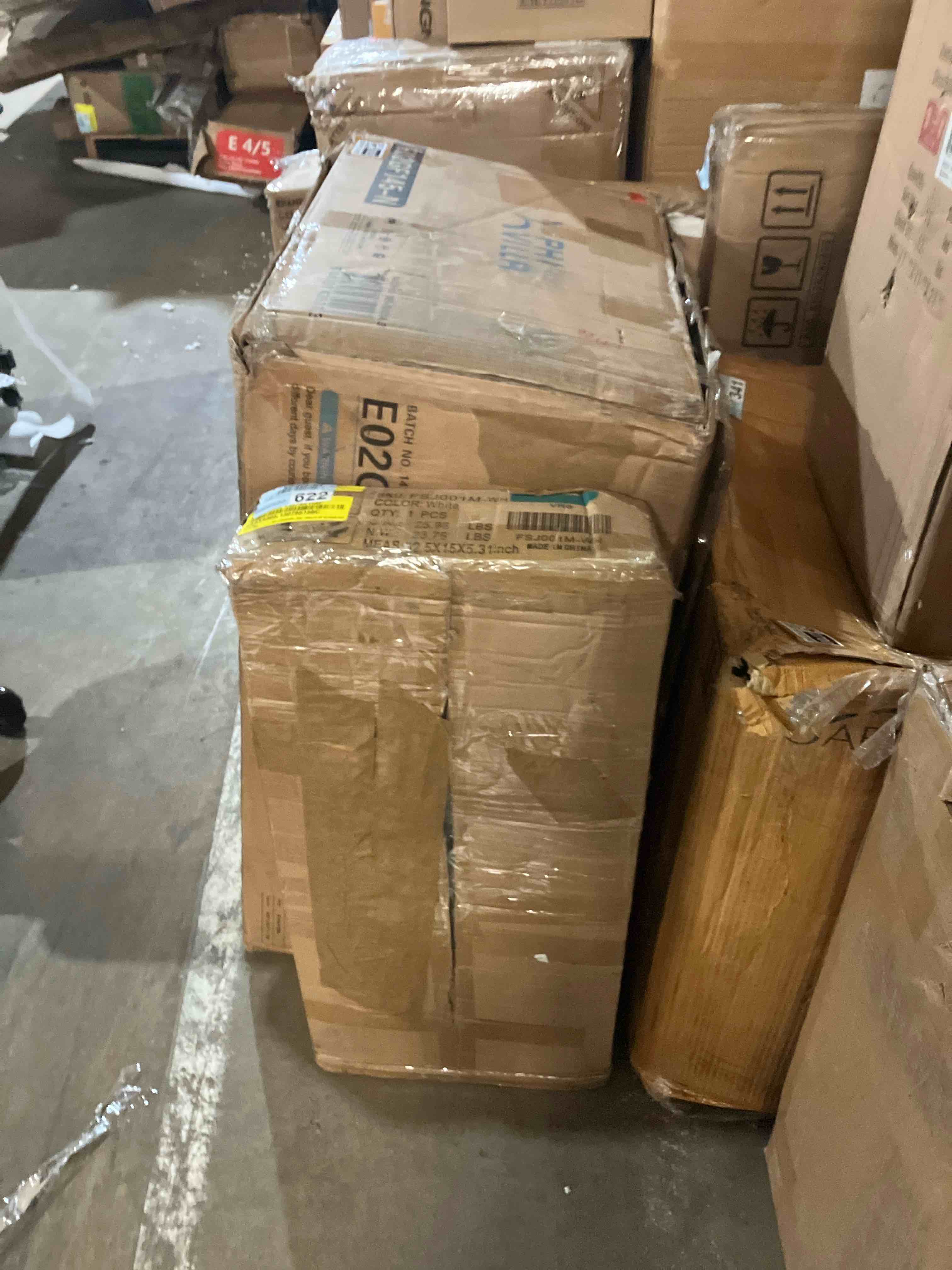 https://s3.amazonaws.com/lotting-images-prod/phillipi/BRN1912689_1752604777068.jpeg