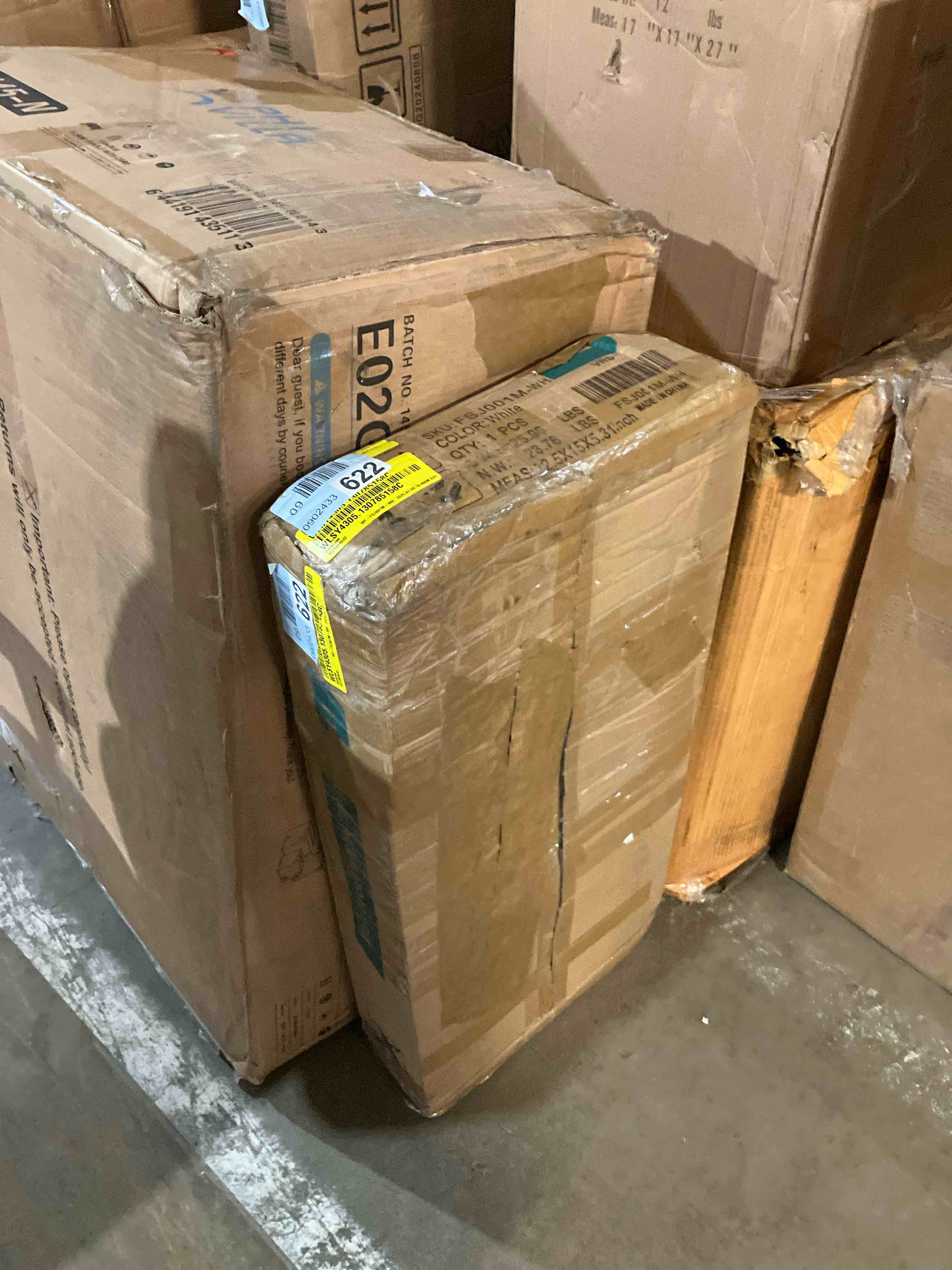 https://s3.amazonaws.com/lotting-images-prod/phillipi/BRN1912689_1752604779098.jpeg