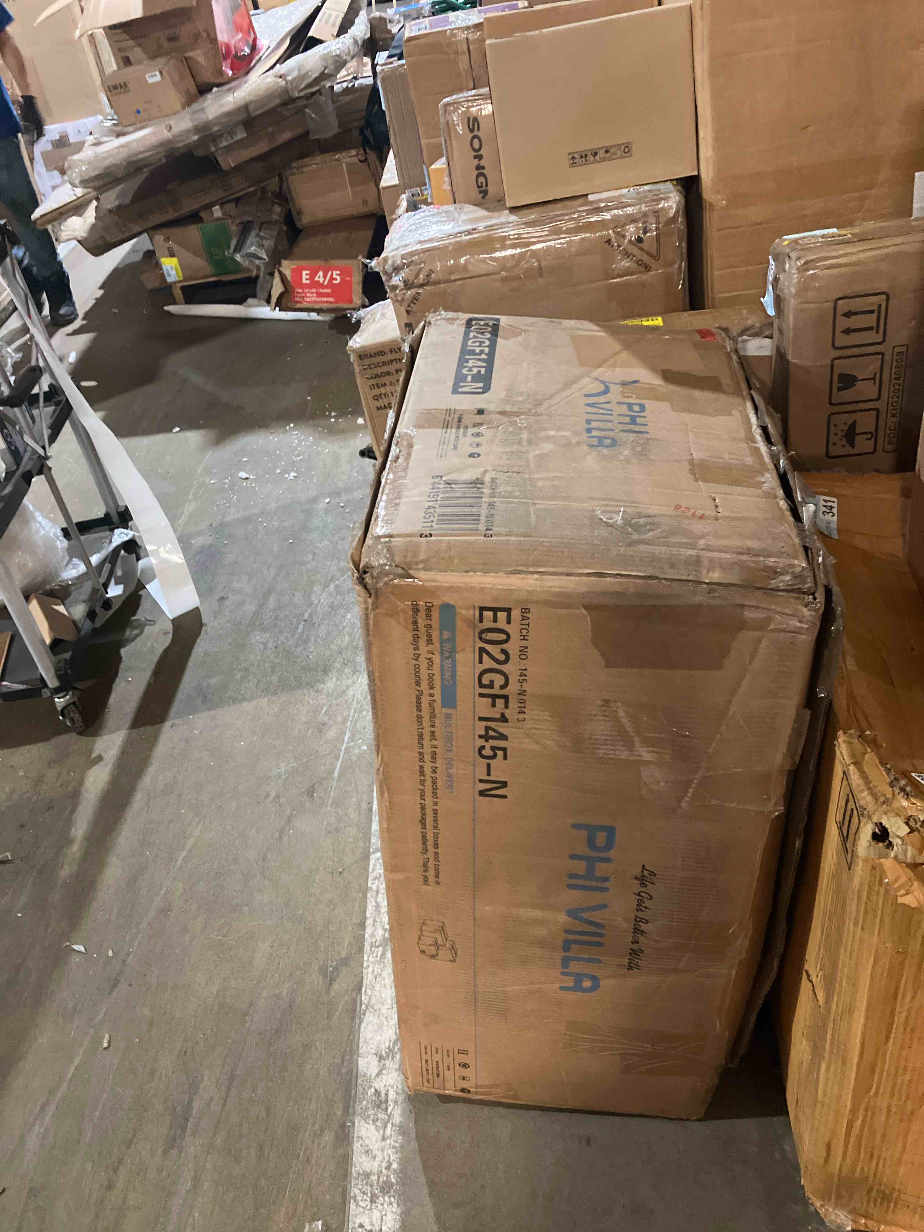 https://s3.amazonaws.com/lotting-images-prod/phillipi/BRN1912692_1752604116463.jpeg