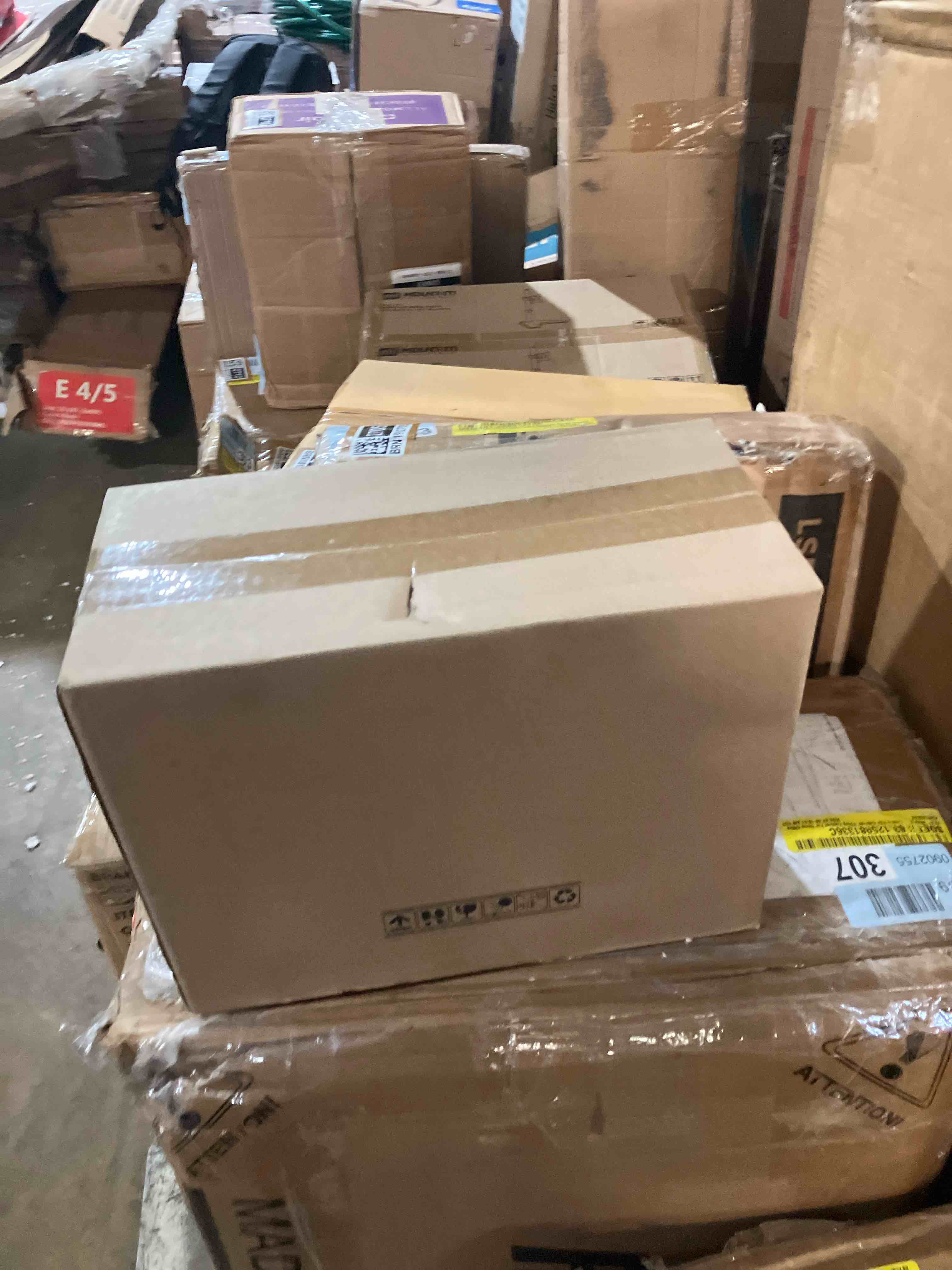 https://s3.amazonaws.com/lotting-images-prod/phillipi/BRN1912696_1752602532031.jpeg