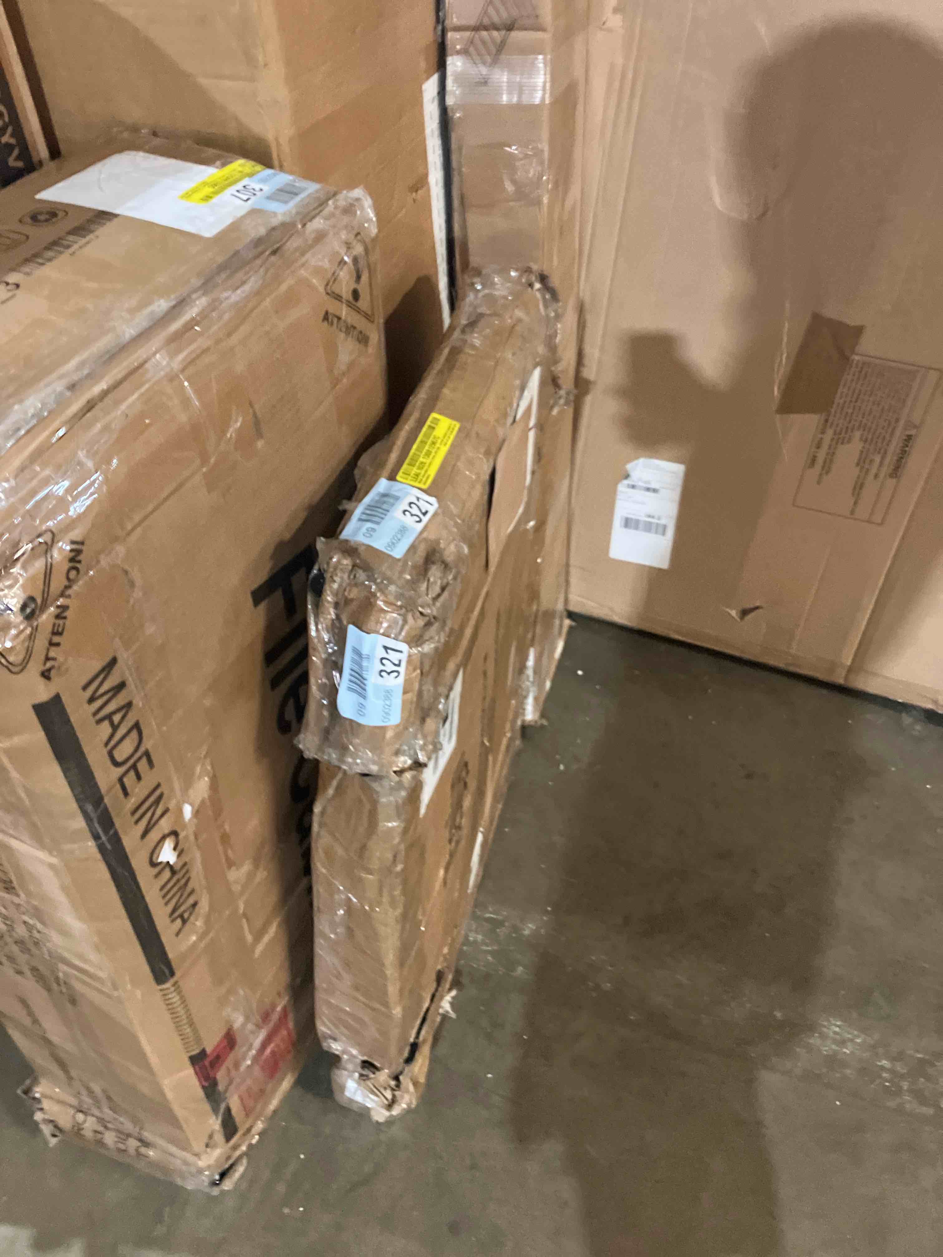 https://s3.amazonaws.com/lotting-images-prod/phillipi/BRN1912702_1752599208108.jpeg