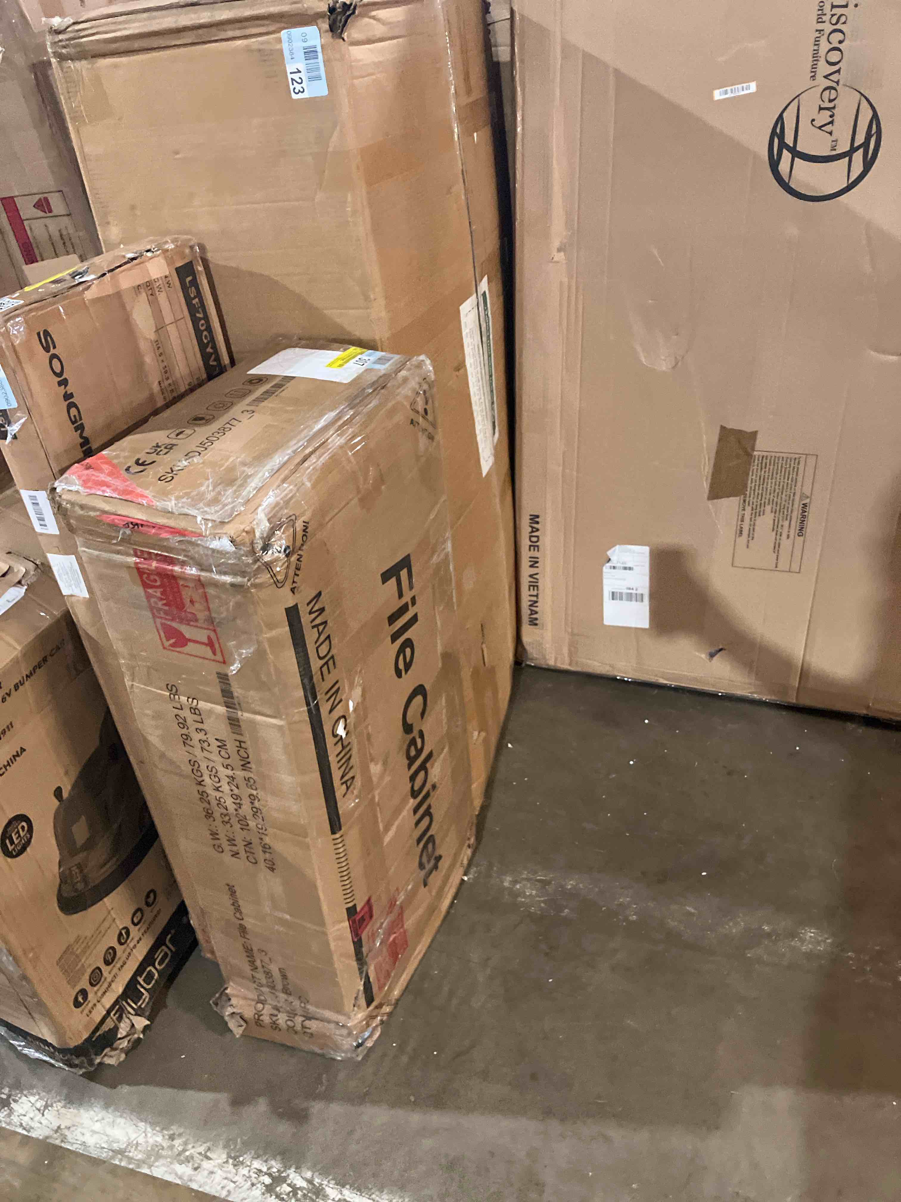 https://s3.amazonaws.com/lotting-images-prod/phillipi/BRN1912704_1752598890847.jpeg