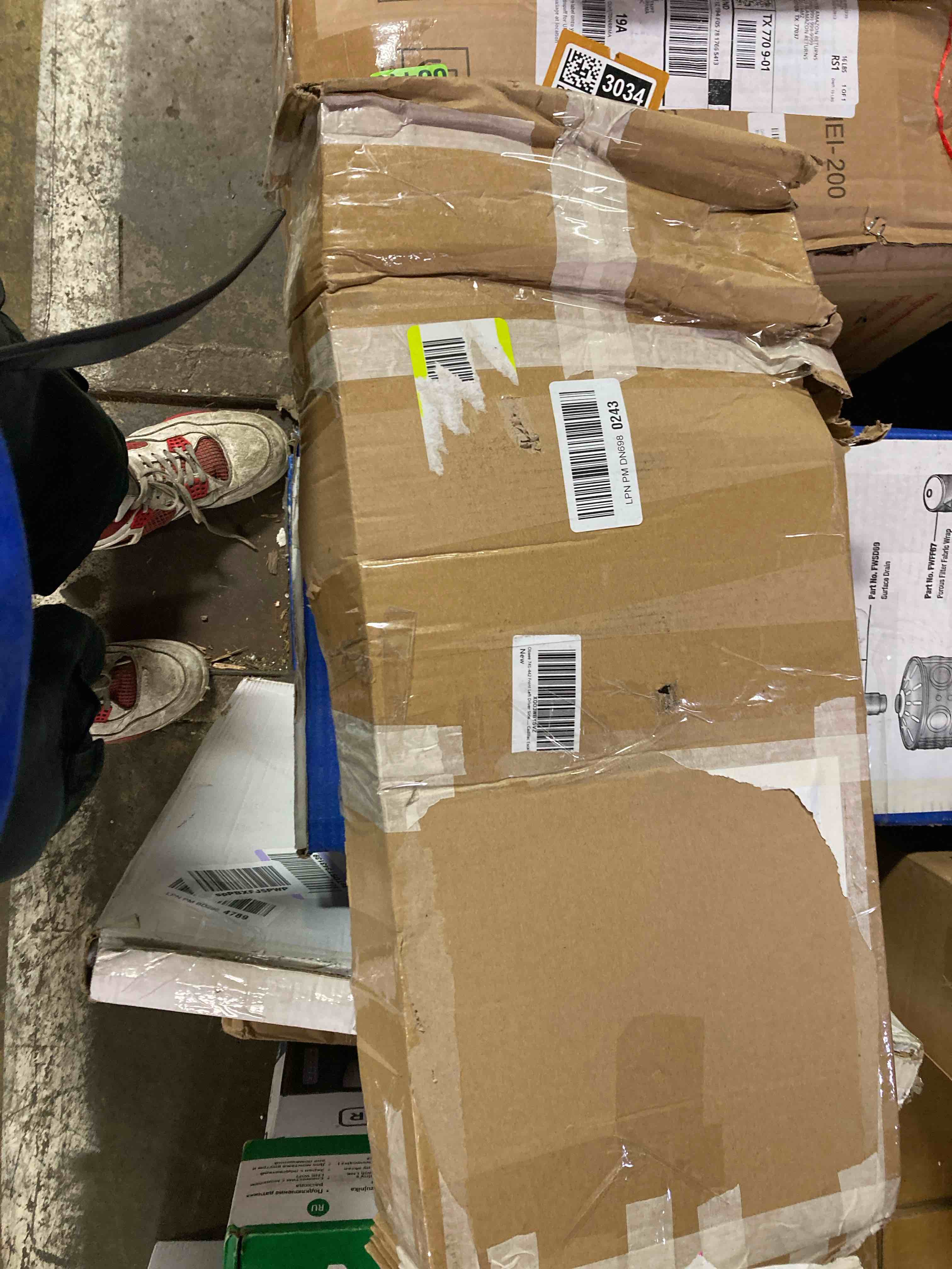 https://s3.amazonaws.com/lotting-images-prod/phillipi/BRN1913036_1752784786378.jpeg