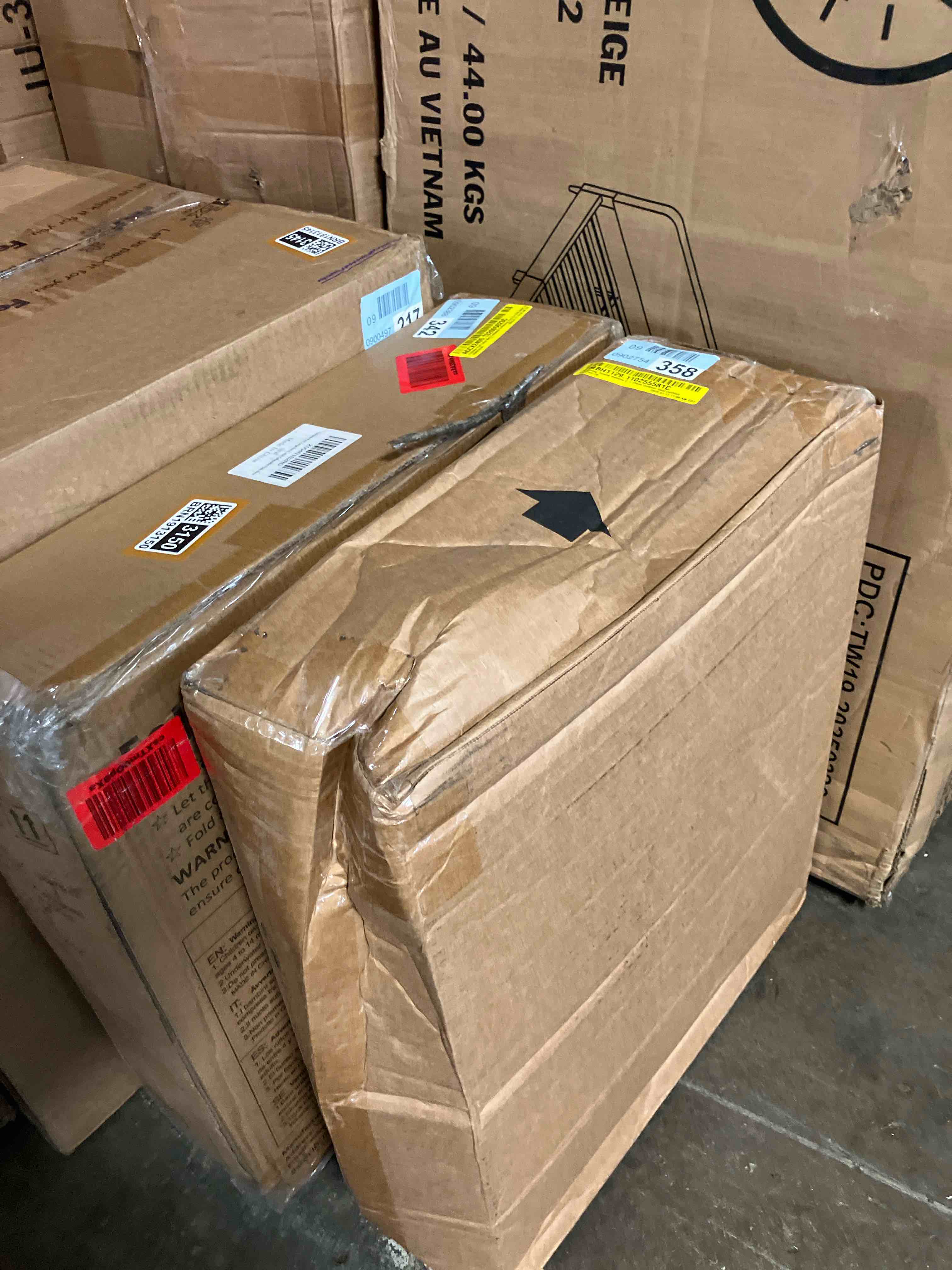 https://s3.amazonaws.com/lotting-images-prod/phillipi/BRN1913152_1752849553962.jpeg
