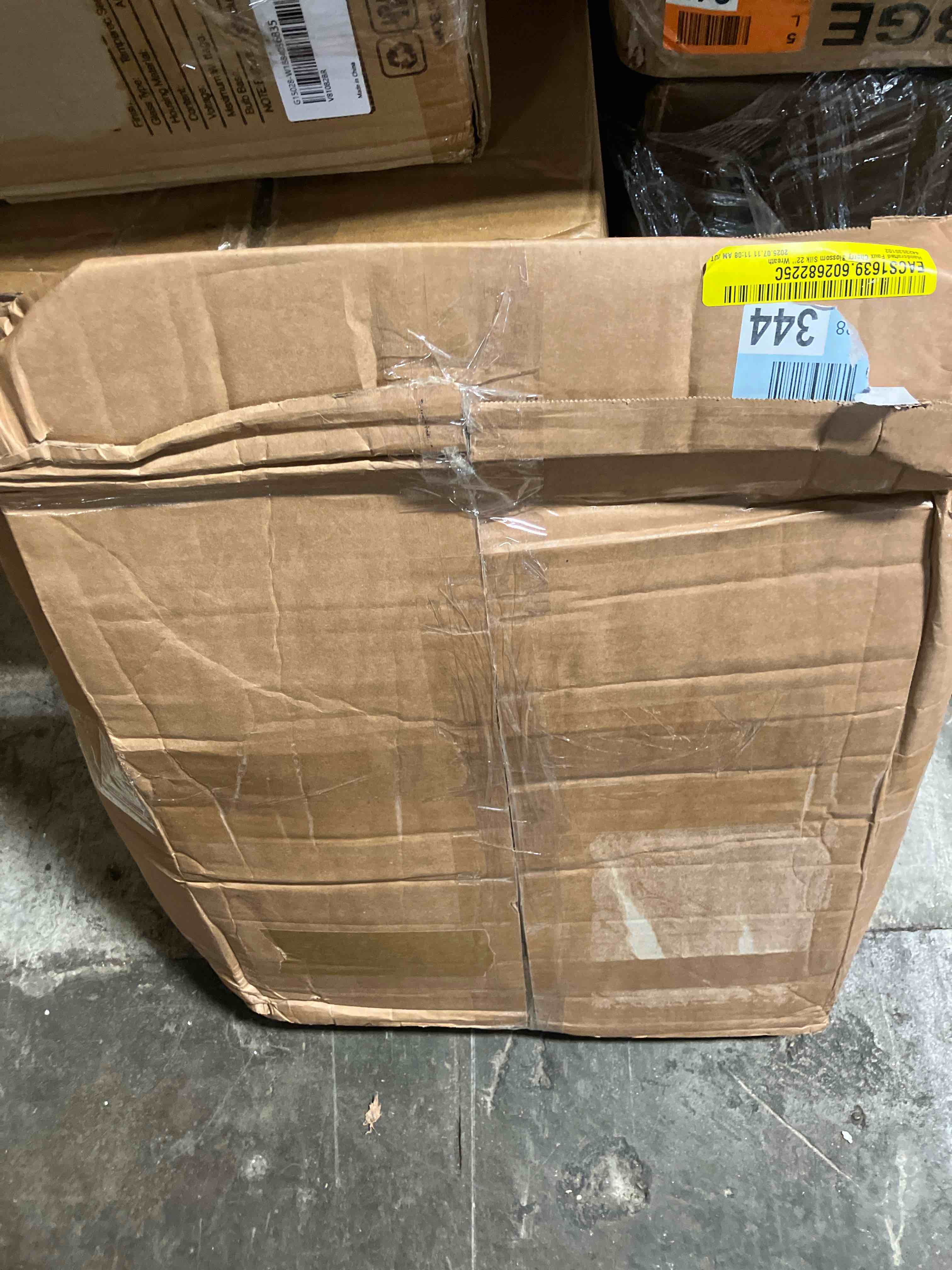https://s3.amazonaws.com/lotting-images-prod/phillipi/BRN1913155_1752850184464.jpeg