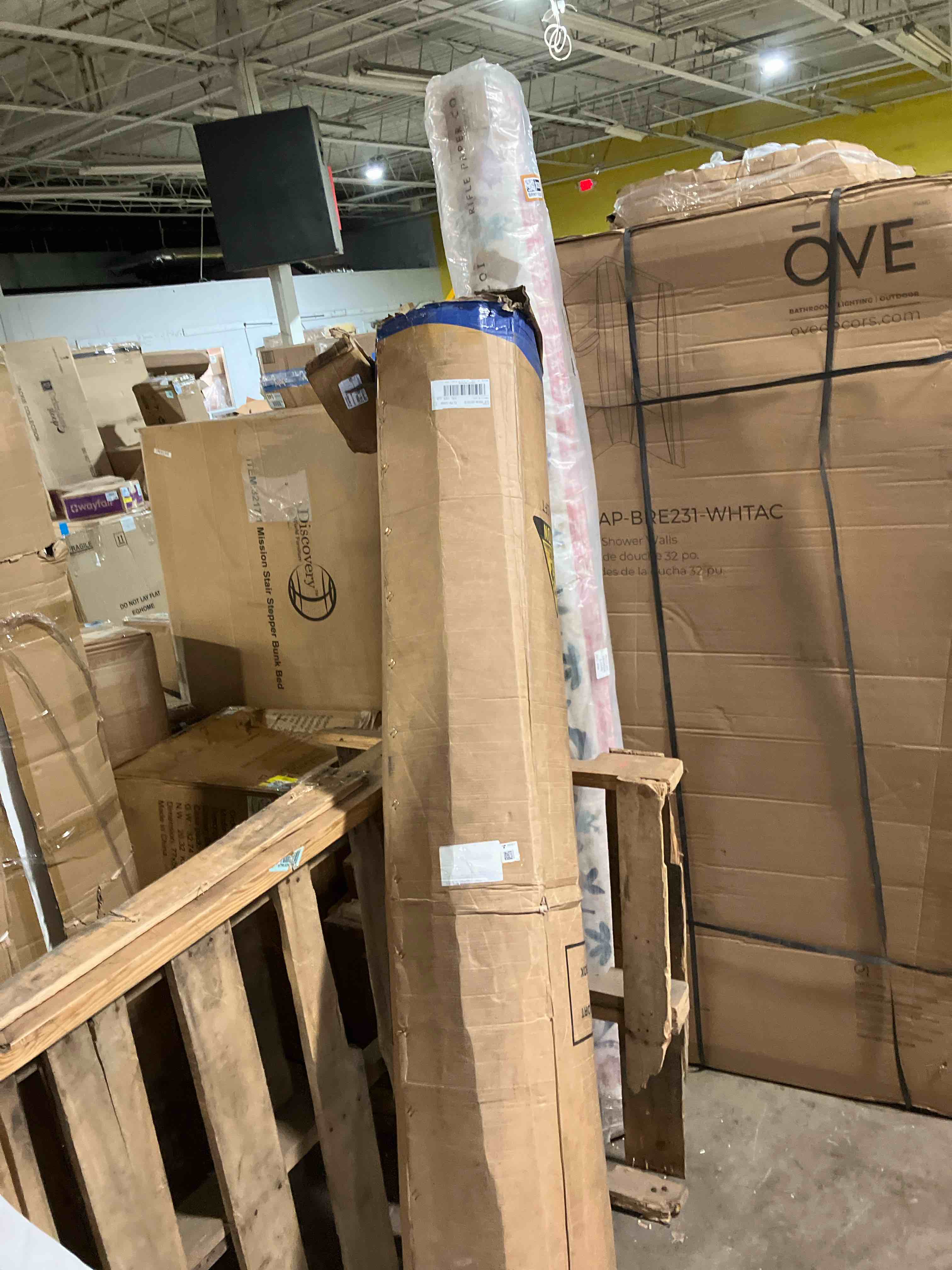https://s3.amazonaws.com/lotting-images-prod/phillipi/BRN1913627_1753278265437.jpeg