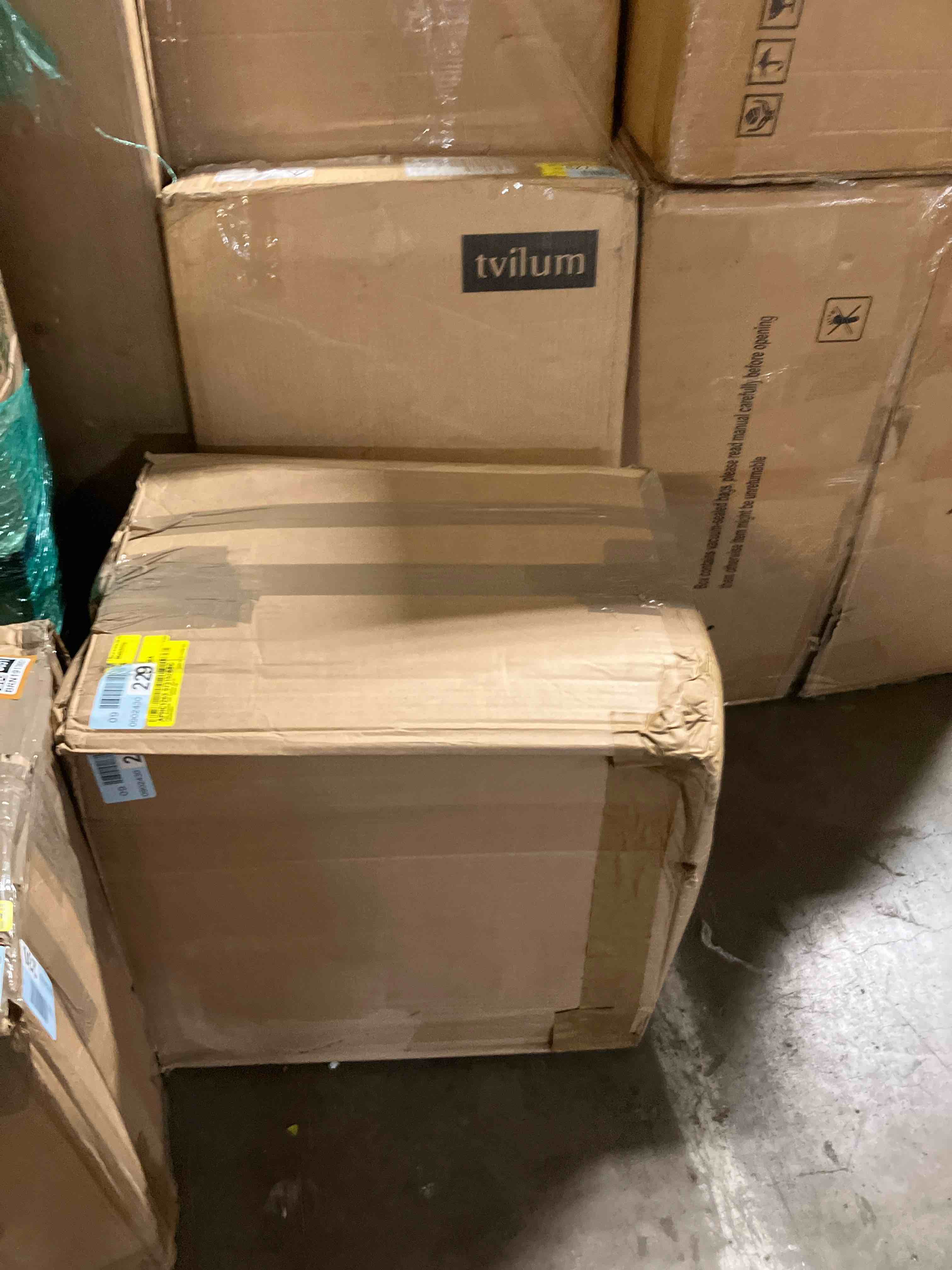 https://s3.amazonaws.com/lotting-images-prod/phillipi/BRN1913652_1753287292544.jpeg