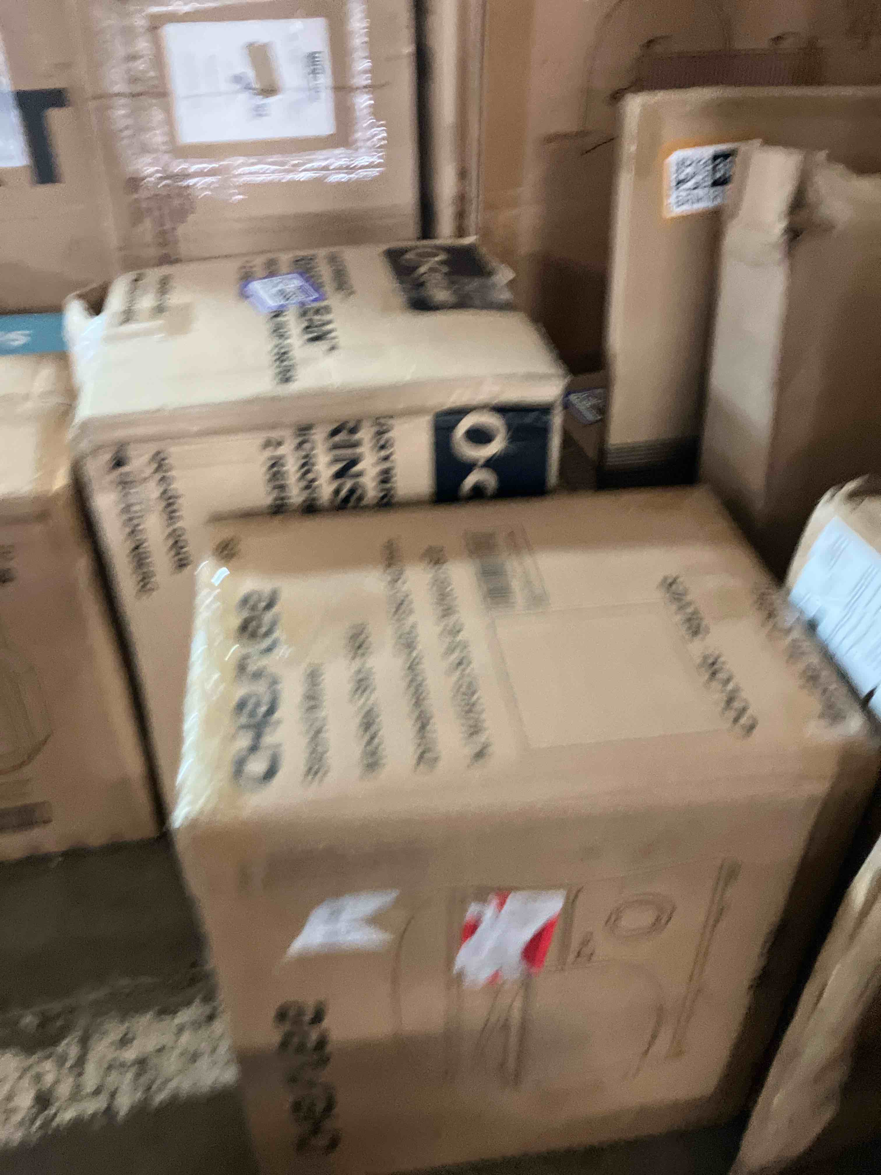 https://s3.amazonaws.com/lotting-images-prod/phillipi/BRN1913678_1753217535521.jpeg