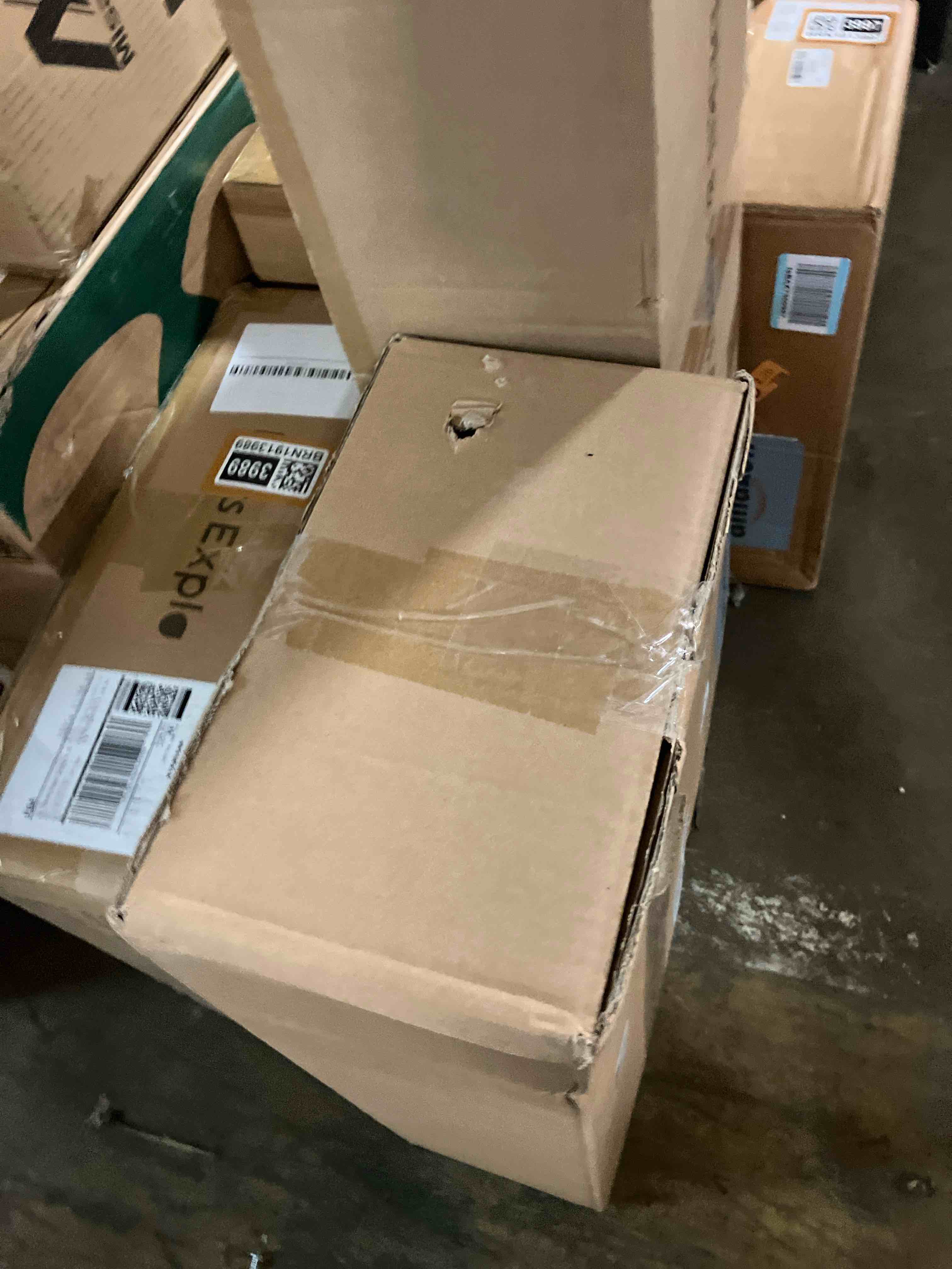 https://s3.amazonaws.com/lotting-images-prod/phillipi/BRN1914006_1753296158552.jpeg