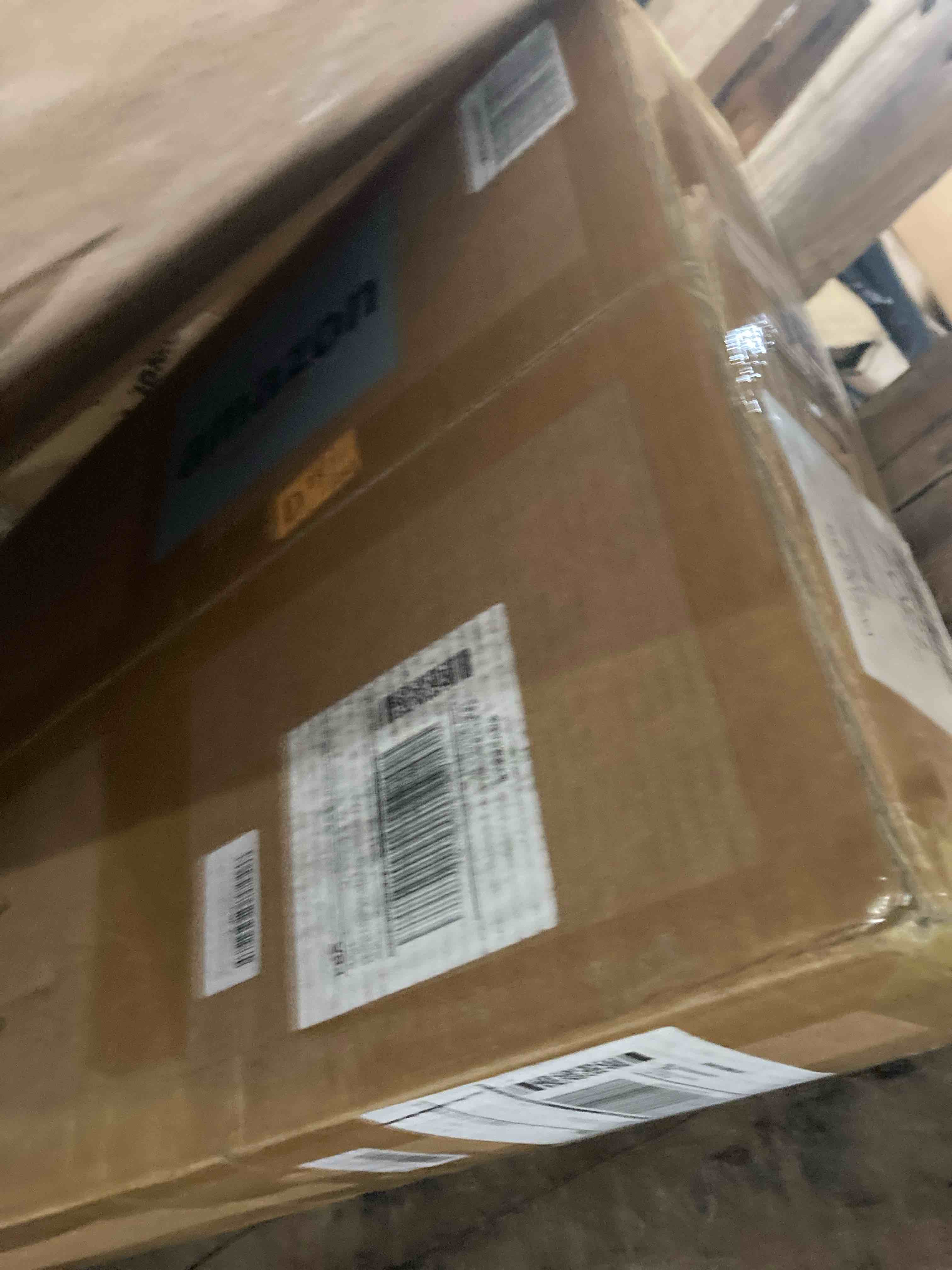 https://s3.amazonaws.com/lotting-images-prod/phillipi/BRN1914287_1753453426584.jpeg