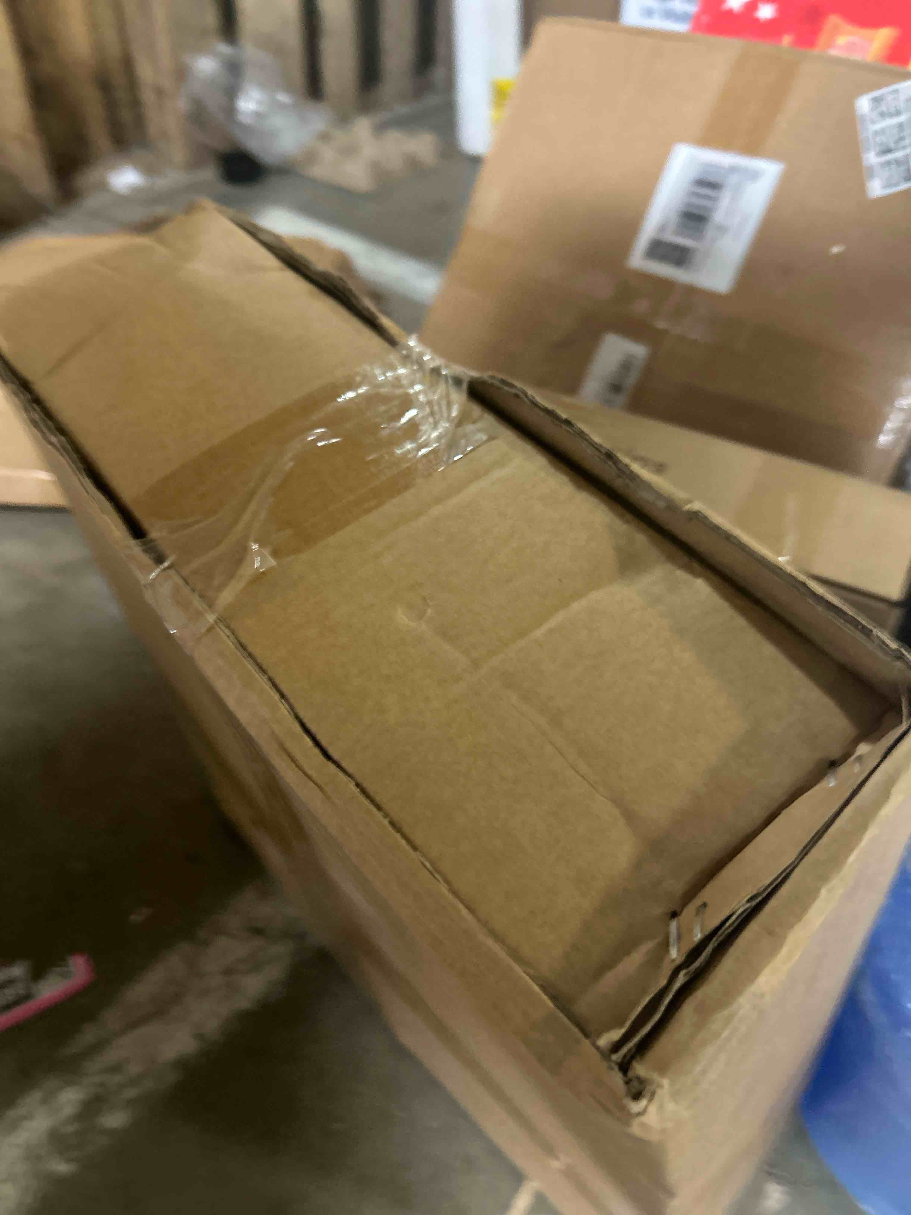https://s3.amazonaws.com/lotting-images-prod/phillipi/BRN1914369_1753393663395.jpeg