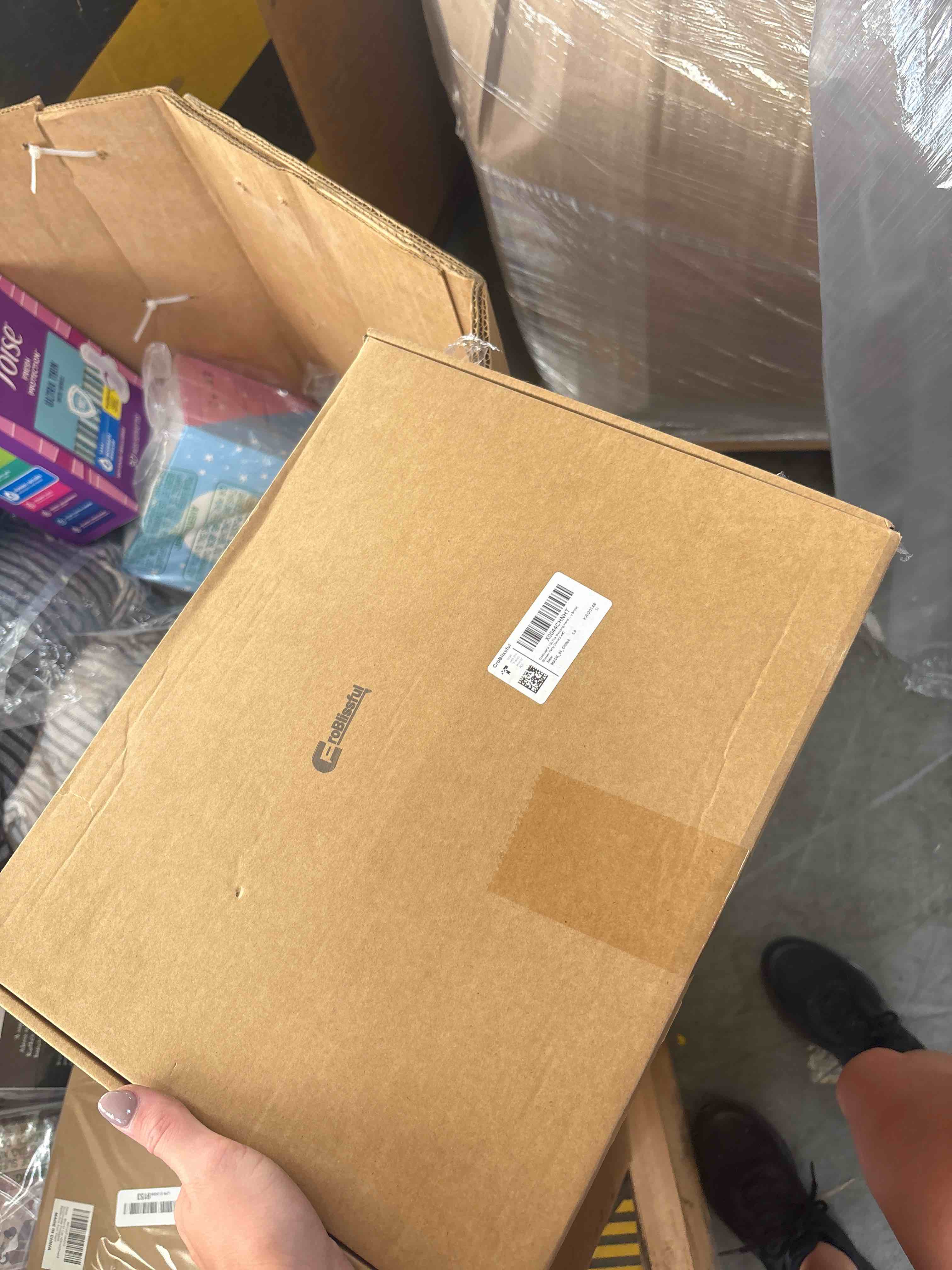 https://s3.amazonaws.com/lotting-images-prod/phillipi/BRN1914552_1754403825350.jpeg