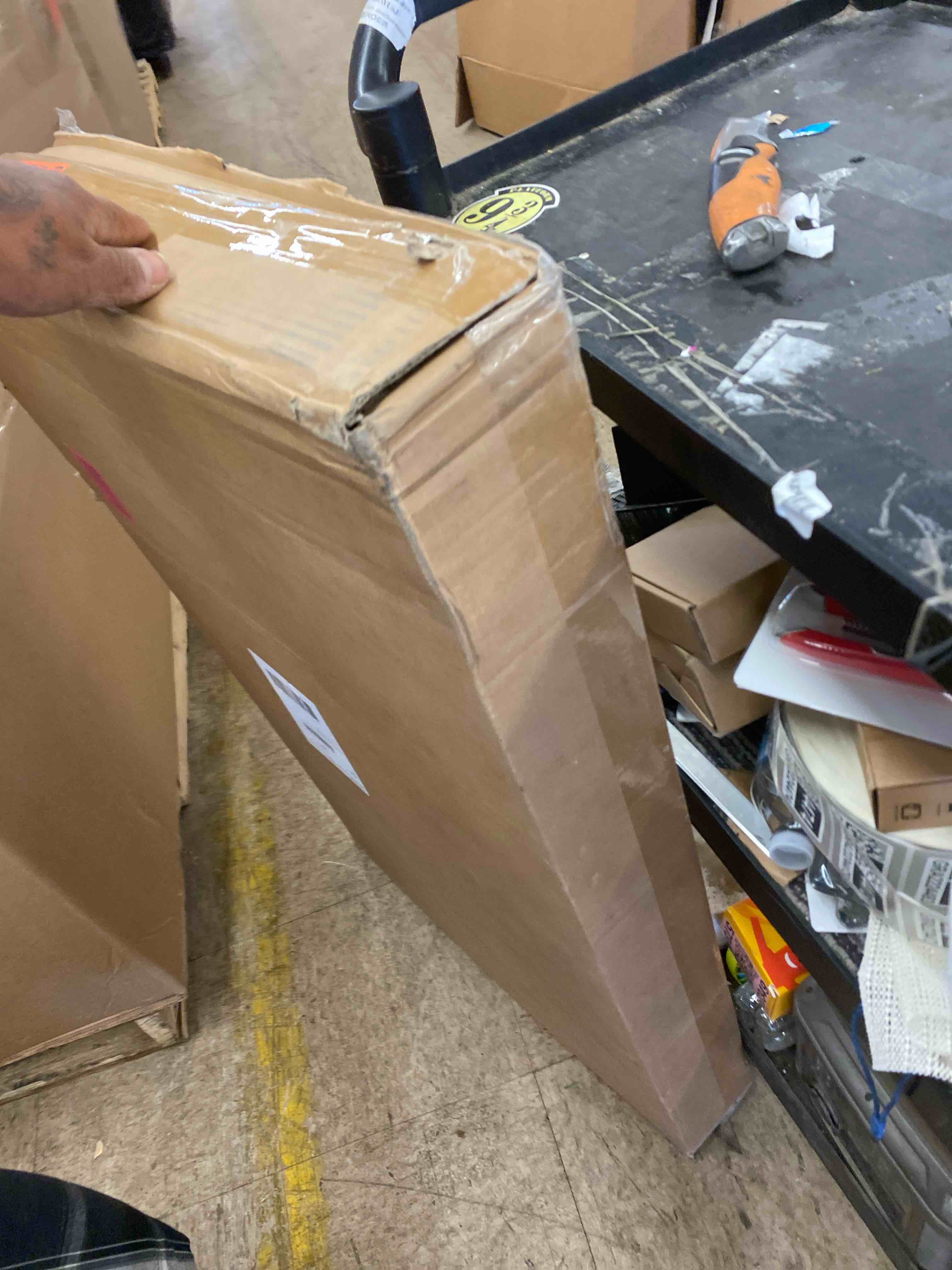 https://s3.amazonaws.com/lotting-images-prod/phillipi/BRN1915187_1746465864161.jpeg