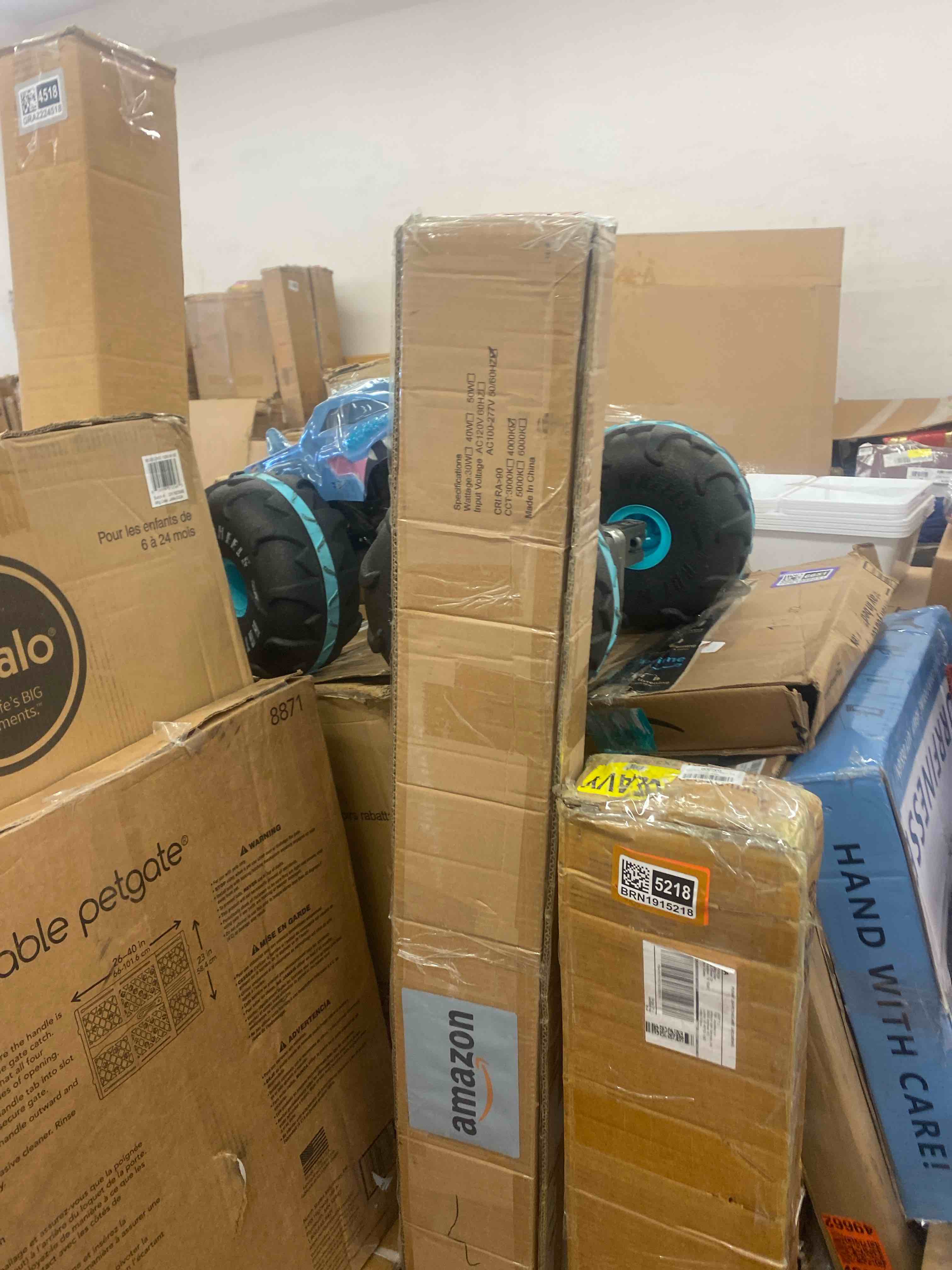 https://s3.amazonaws.com/lotting-images-prod/phillipi/BRN1915220_1746627131144.jpeg
