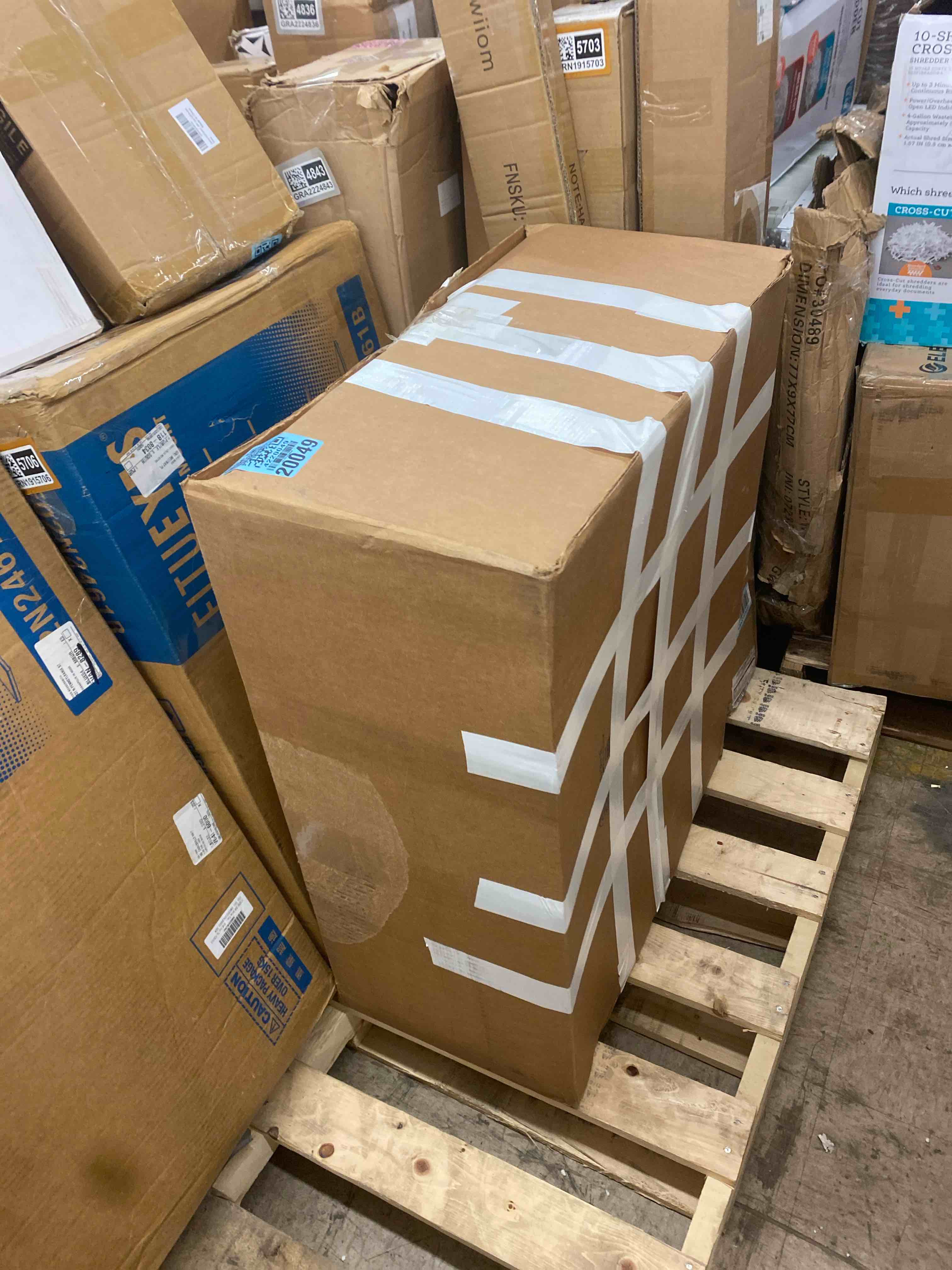 https://s3.amazonaws.com/lotting-images-prod/phillipi/BRN1915714_1747943367872.jpeg