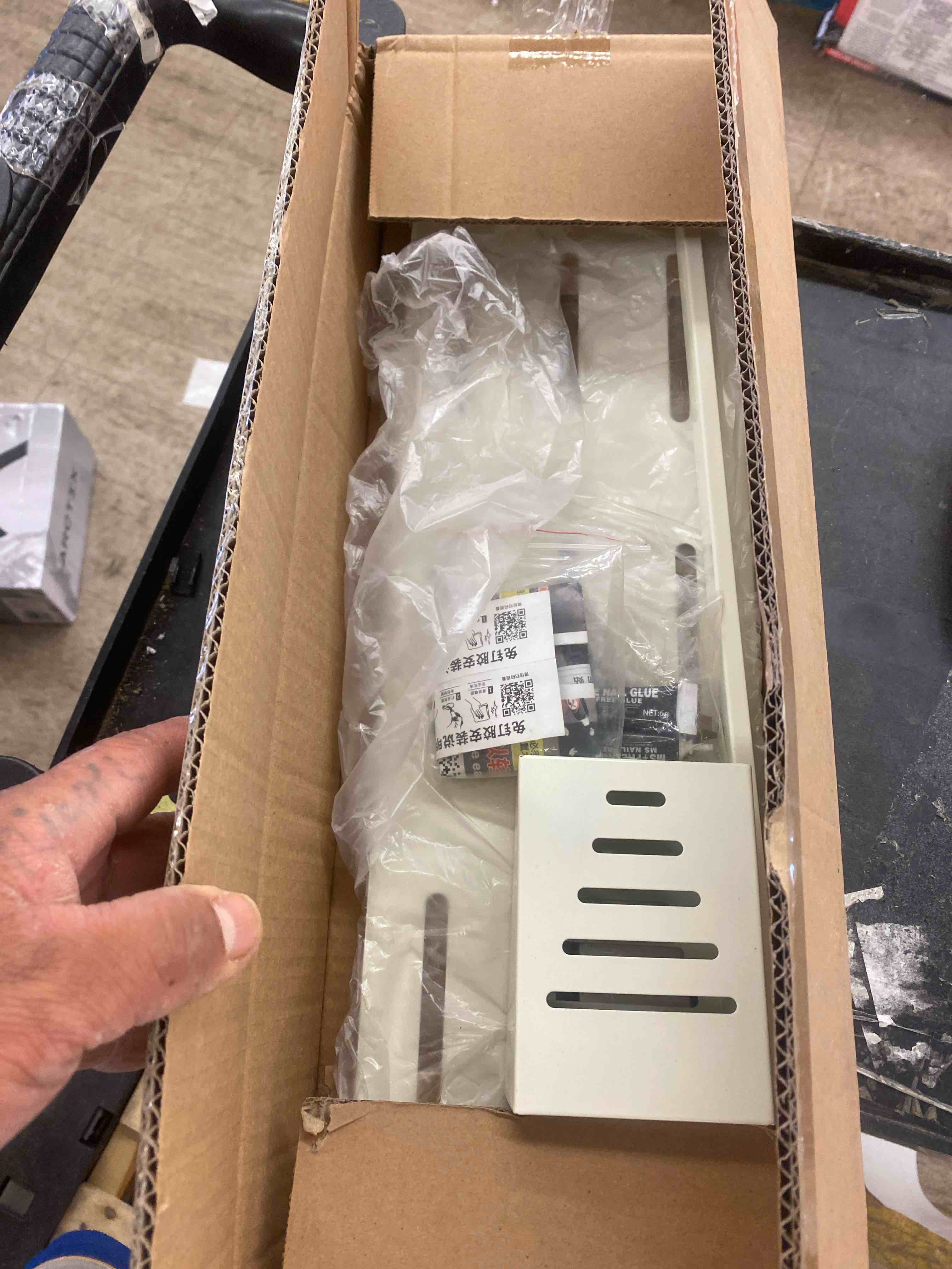 https://s3.amazonaws.com/lotting-images-prod/phillipi/BRN1916625_1749580116969.jpeg