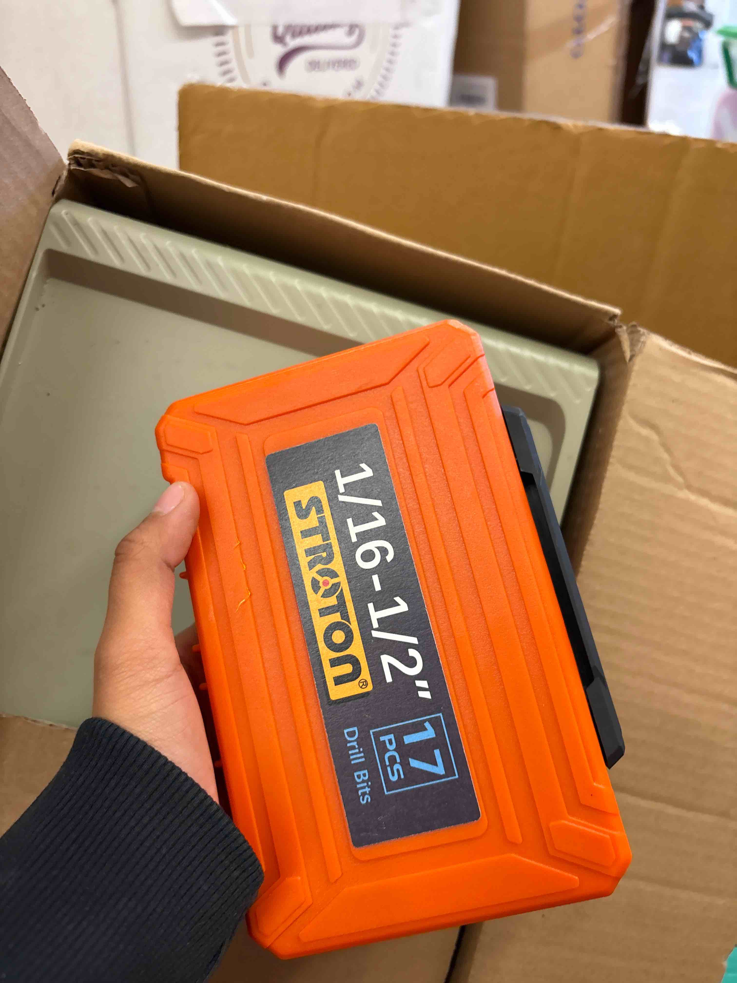 https://s3.amazonaws.com/lotting-images-prod/phillipi/BRN1916697_1749658150247.jpeg