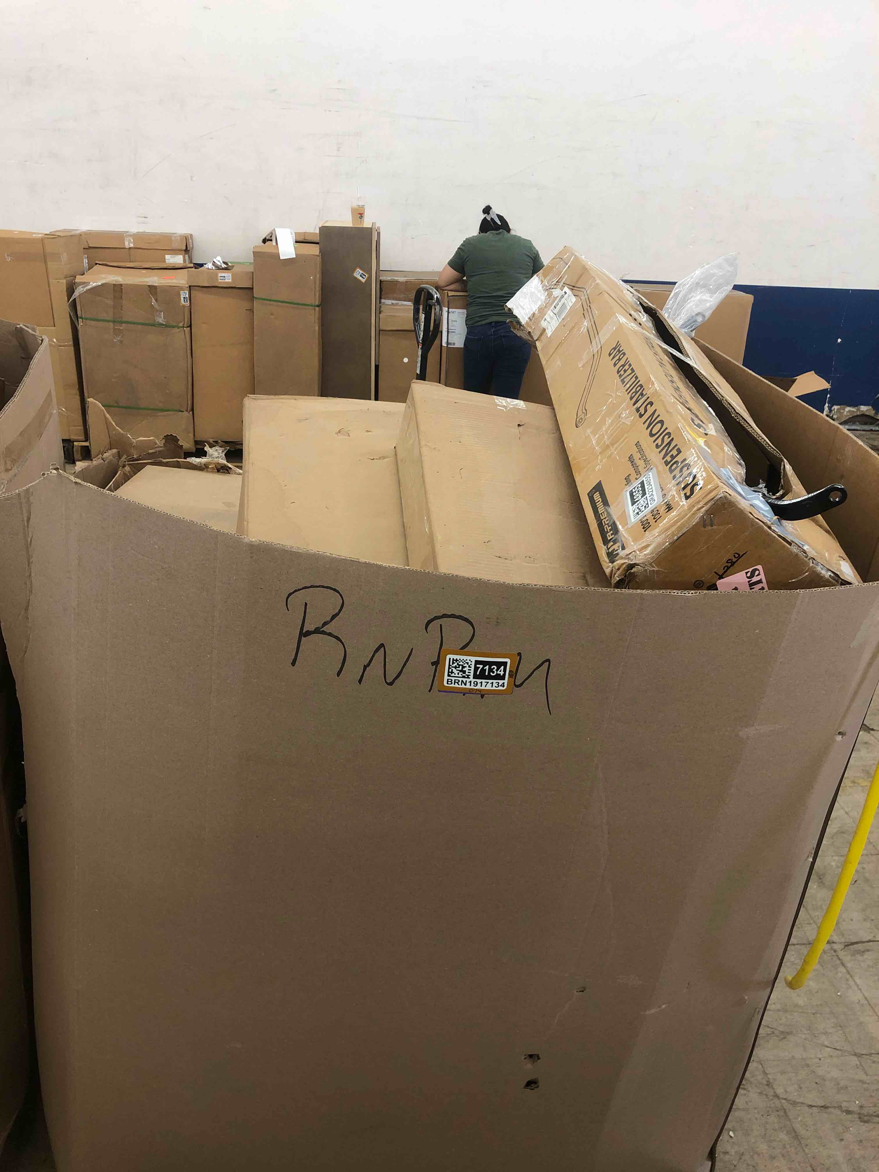 https://s3.amazonaws.com/lotting-images-prod/phillipi/BRN1917134_1751550345516.jpeg