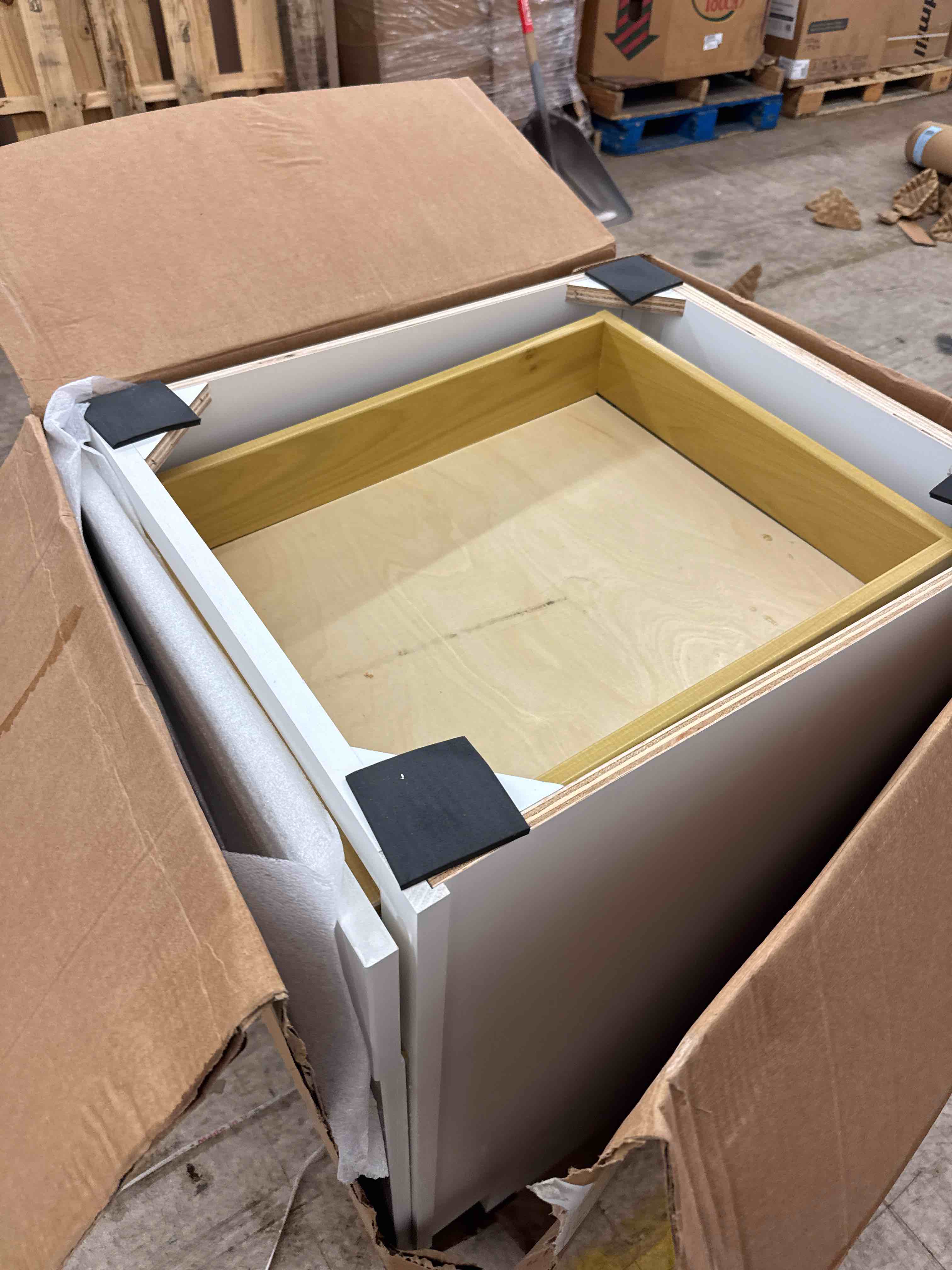 https://s3.amazonaws.com/lotting-images-prod/phillipi/BRN1917239_1751469241028.jpeg