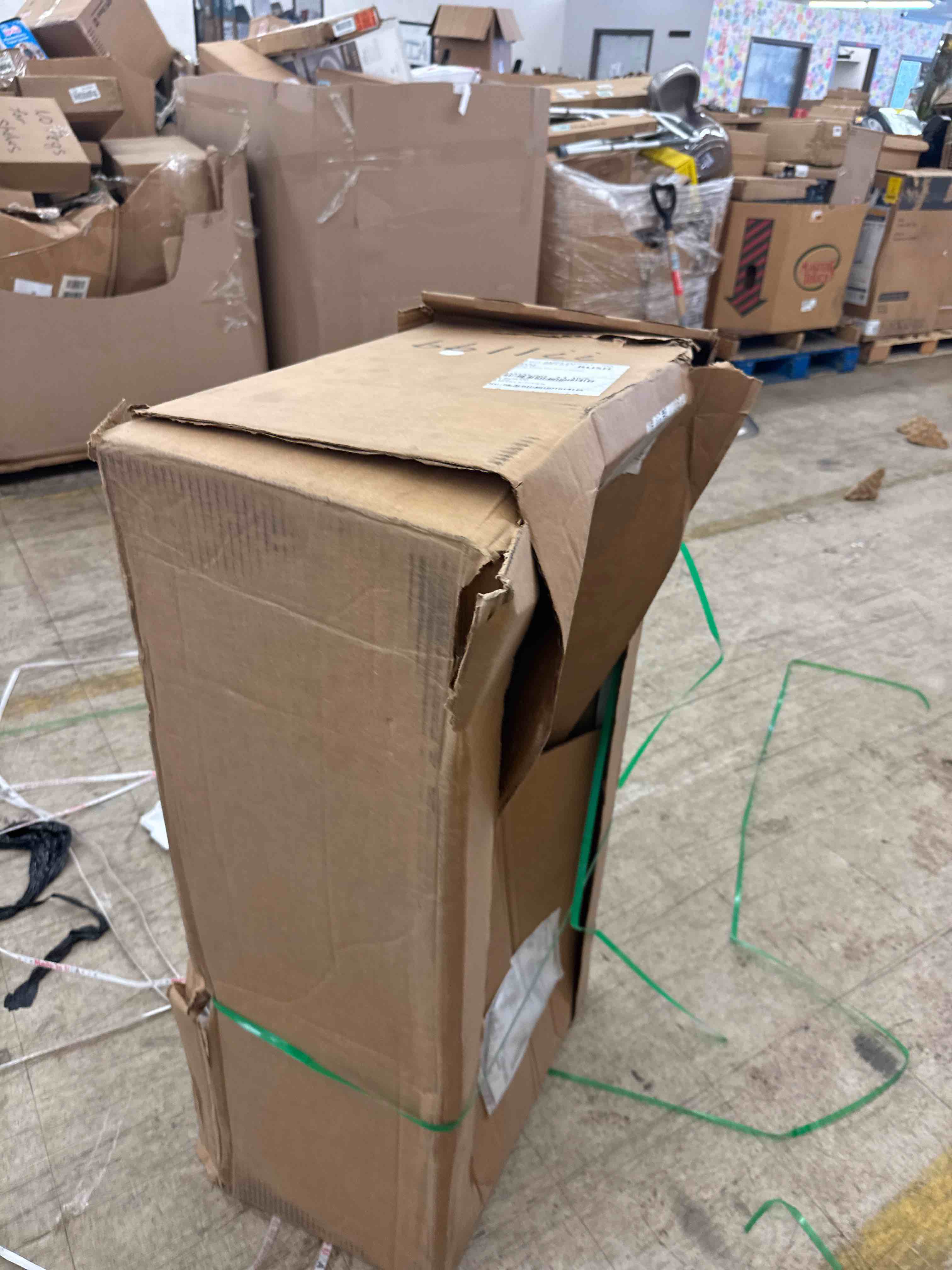 https://s3.amazonaws.com/lotting-images-prod/phillipi/BRN1917245_1751471736732.jpeg