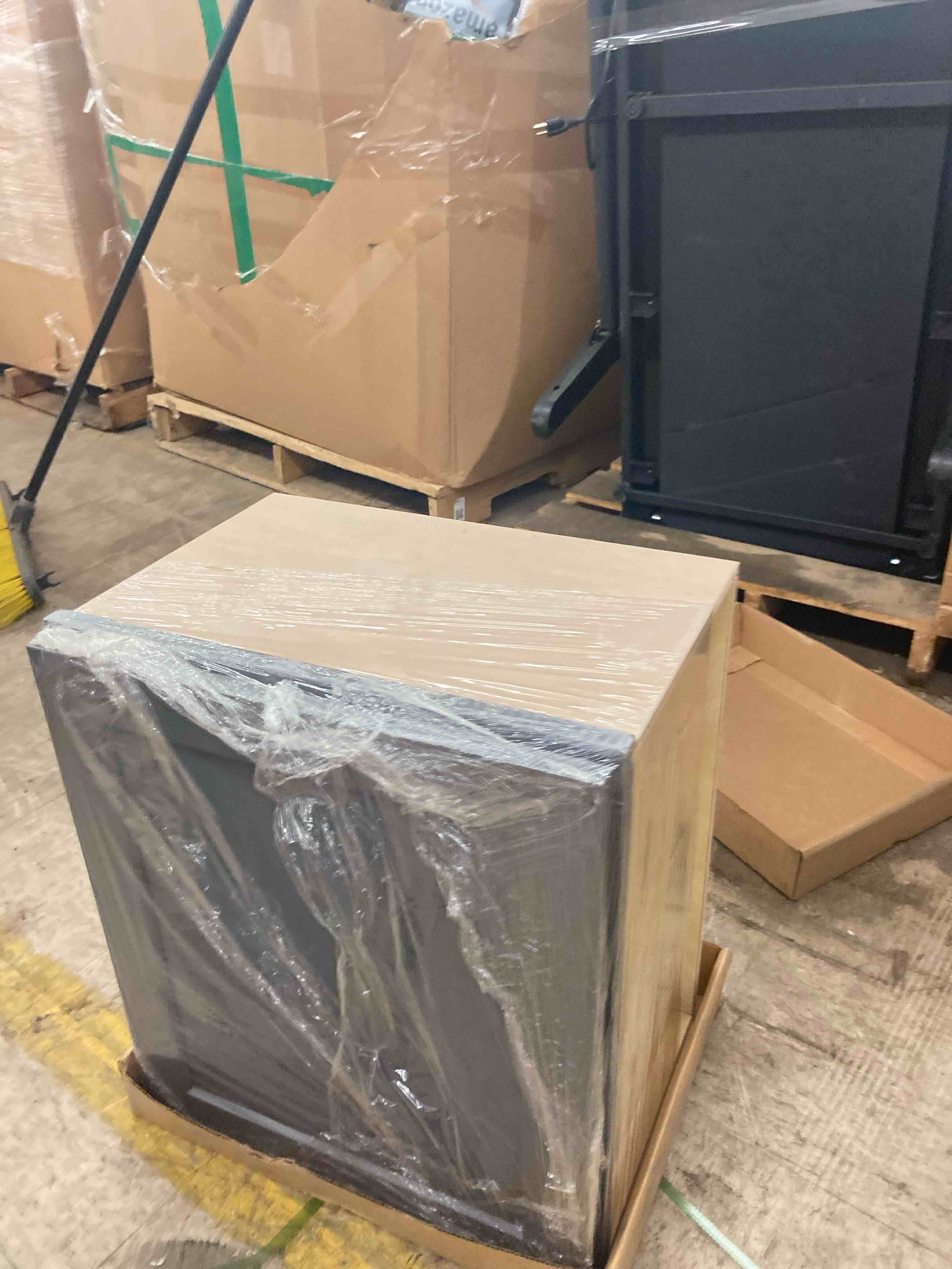 https://s3.amazonaws.com/lotting-images-prod/phillipi/BRN1917249_1751553735453.jpeg