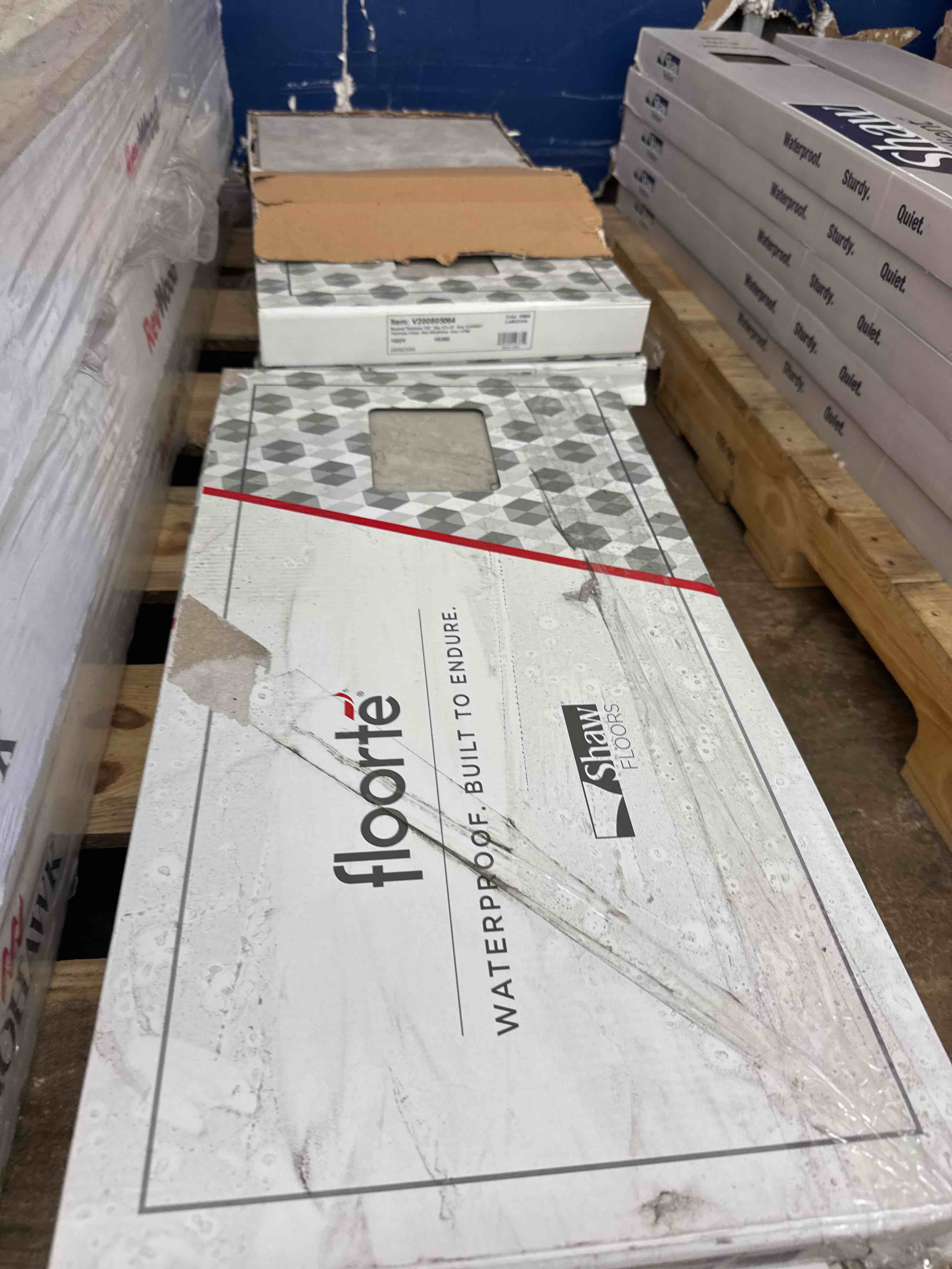 https://s3.amazonaws.com/lotting-images-prod/phillipi/BRN1917266_1751565949209.jpeg