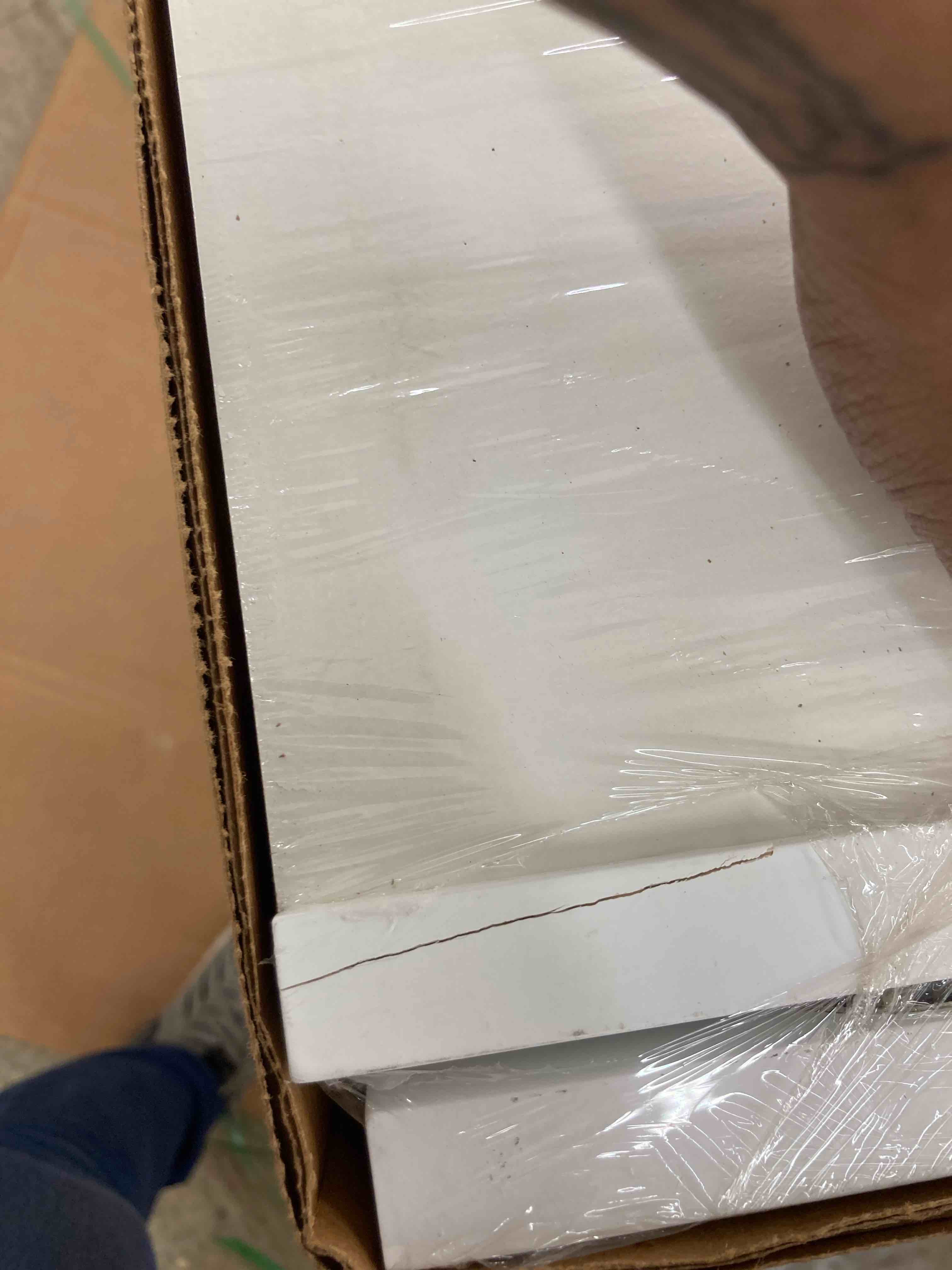 https://s3.amazonaws.com/lotting-images-prod/phillipi/BRN1917277_1751634985408.jpeg