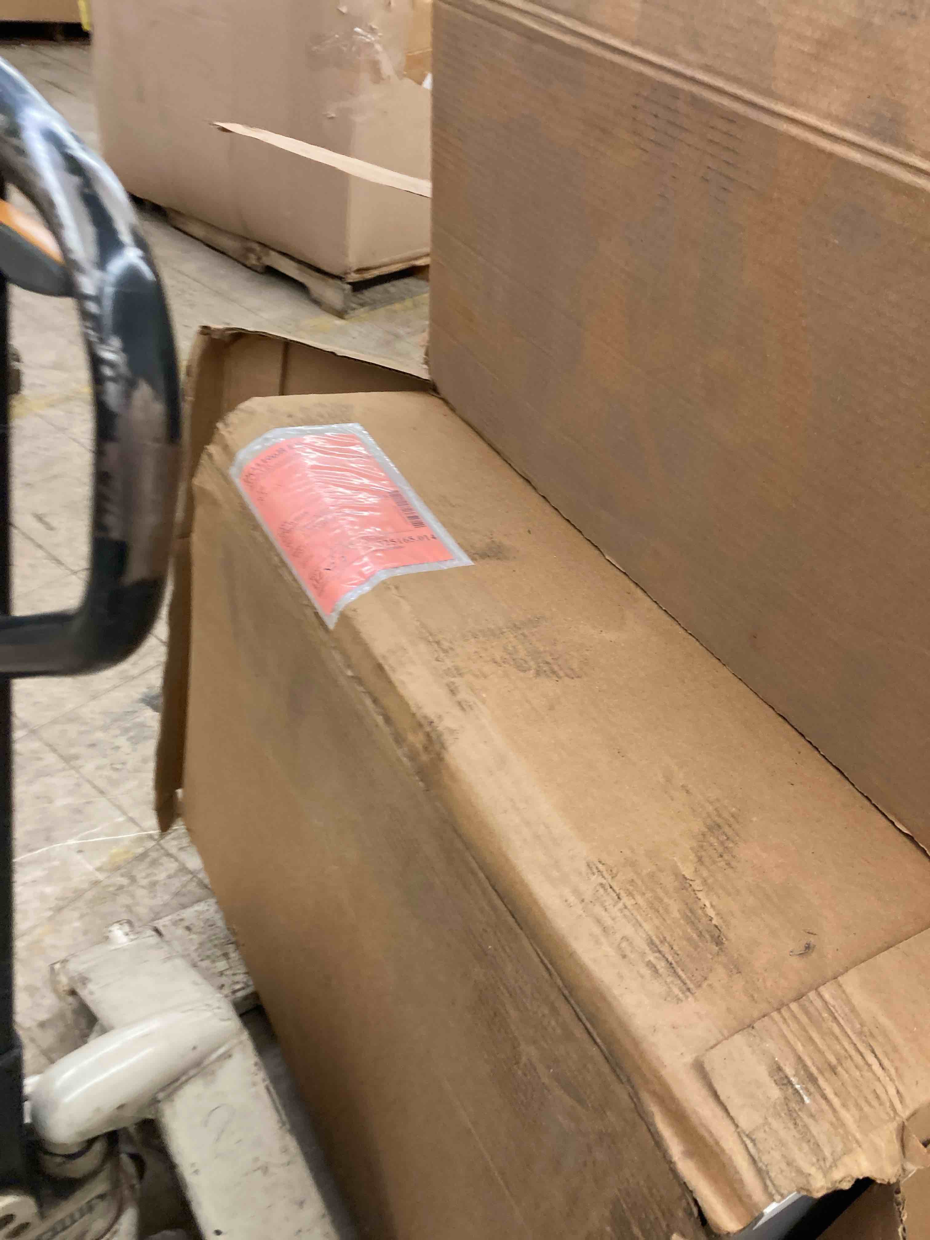 https://s3.amazonaws.com/lotting-images-prod/phillipi/BRN1917279_1751635845446.jpeg