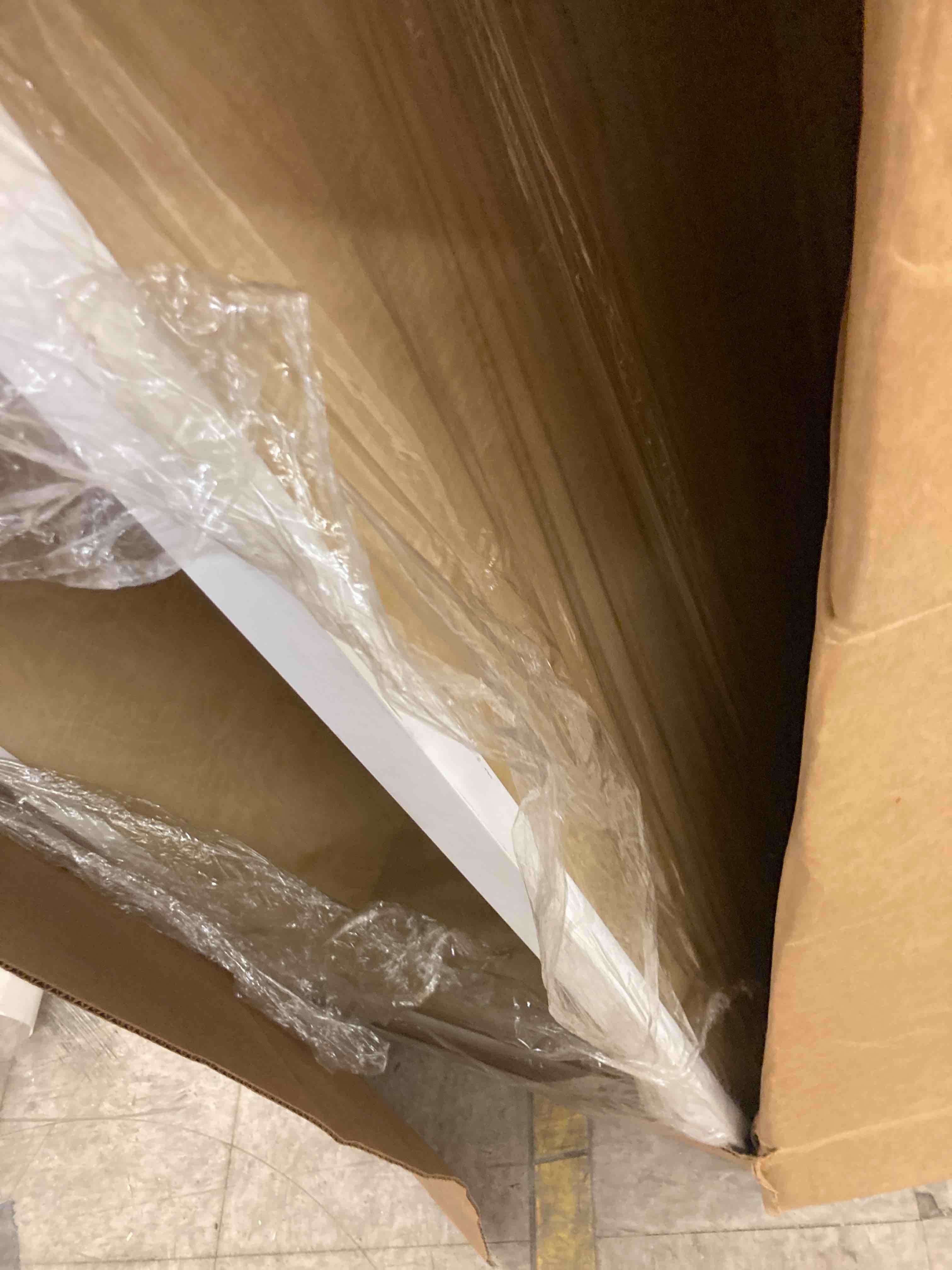 https://s3.amazonaws.com/lotting-images-prod/phillipi/BRN1917286_1751639383936.jpeg