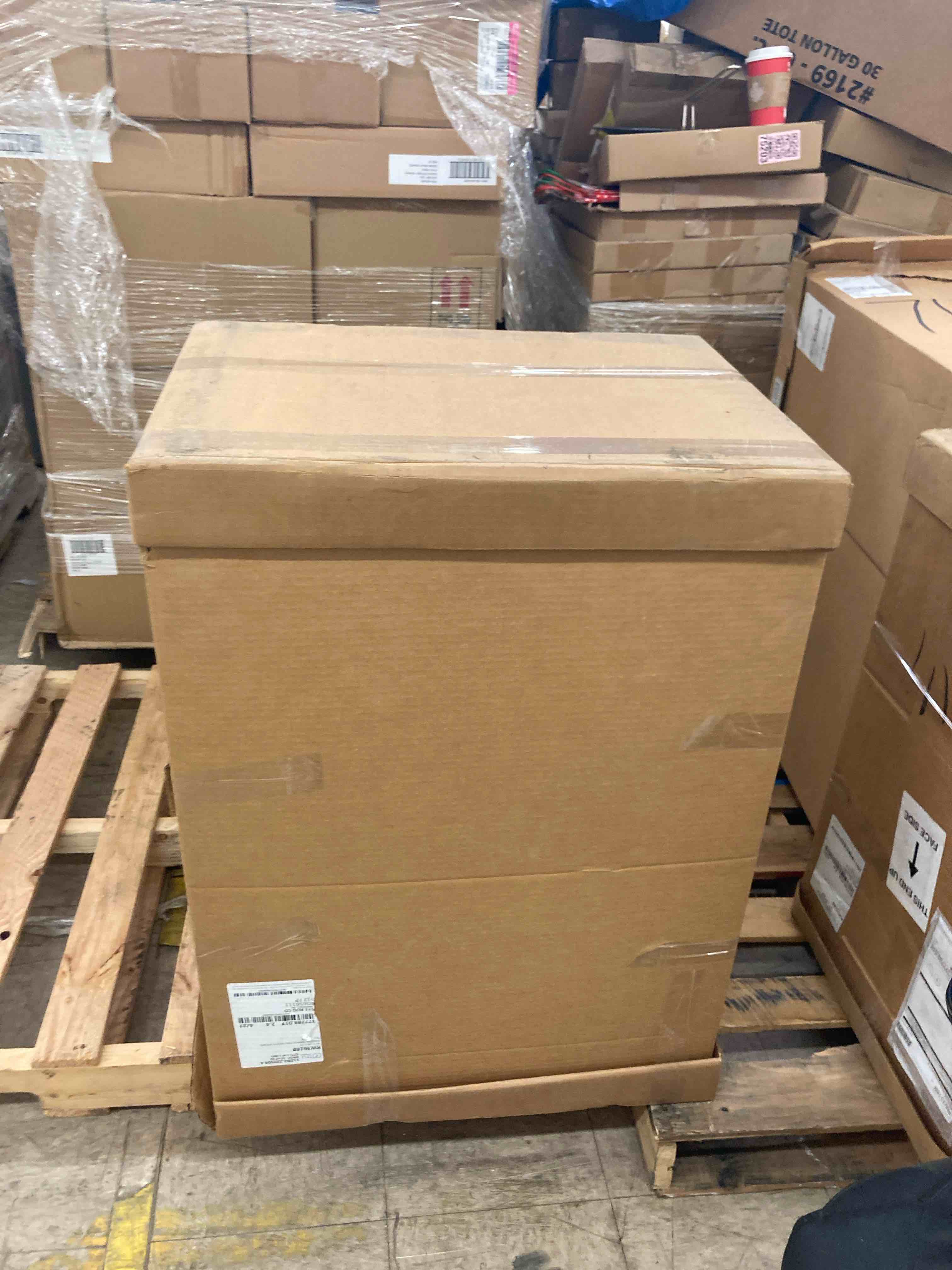https://s3.amazonaws.com/lotting-images-prod/phillipi/BRN1917286_1751639525152.jpeg