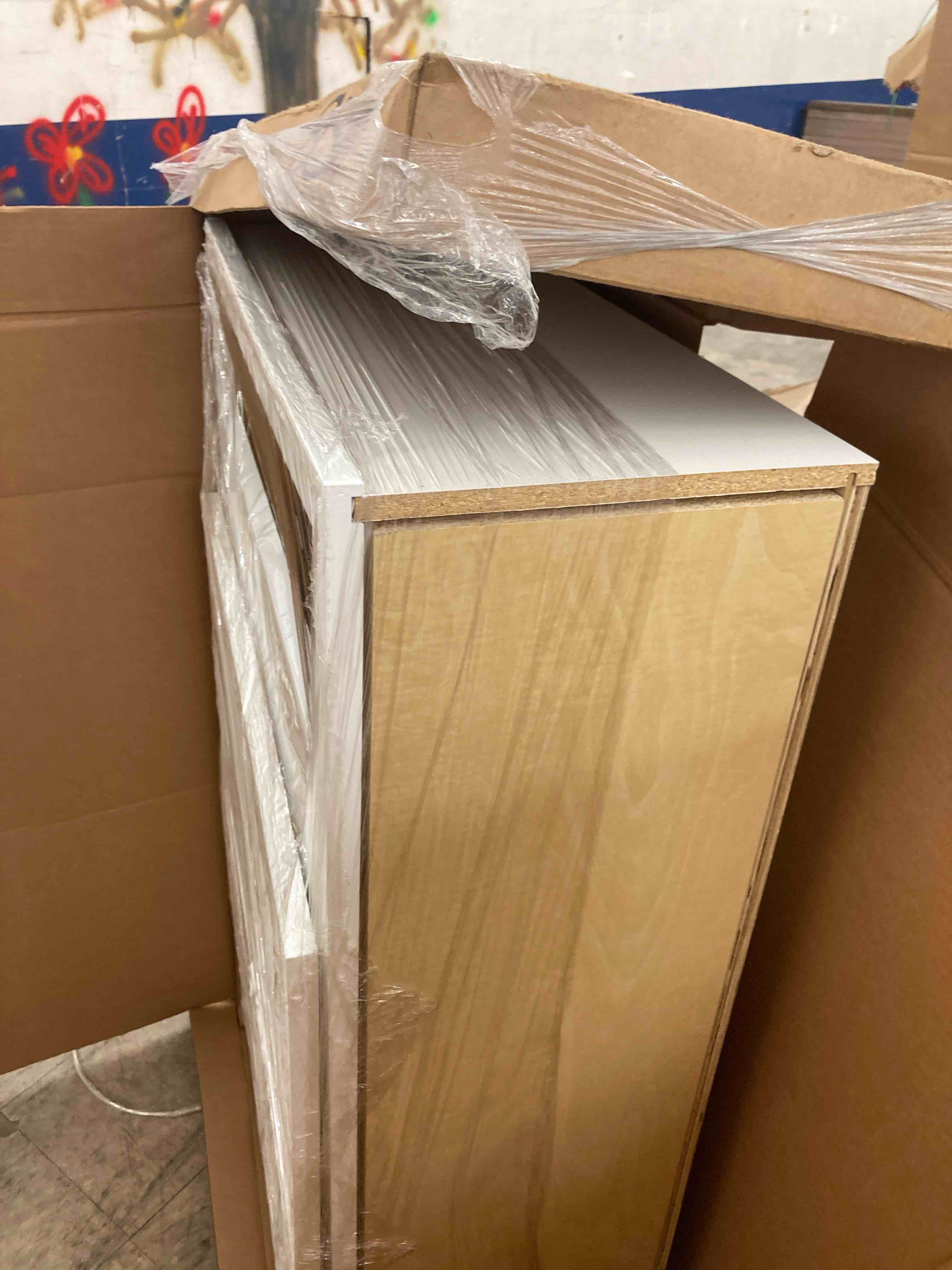 https://s3.amazonaws.com/lotting-images-prod/phillipi/BRN1917289_1751640365539.jpeg