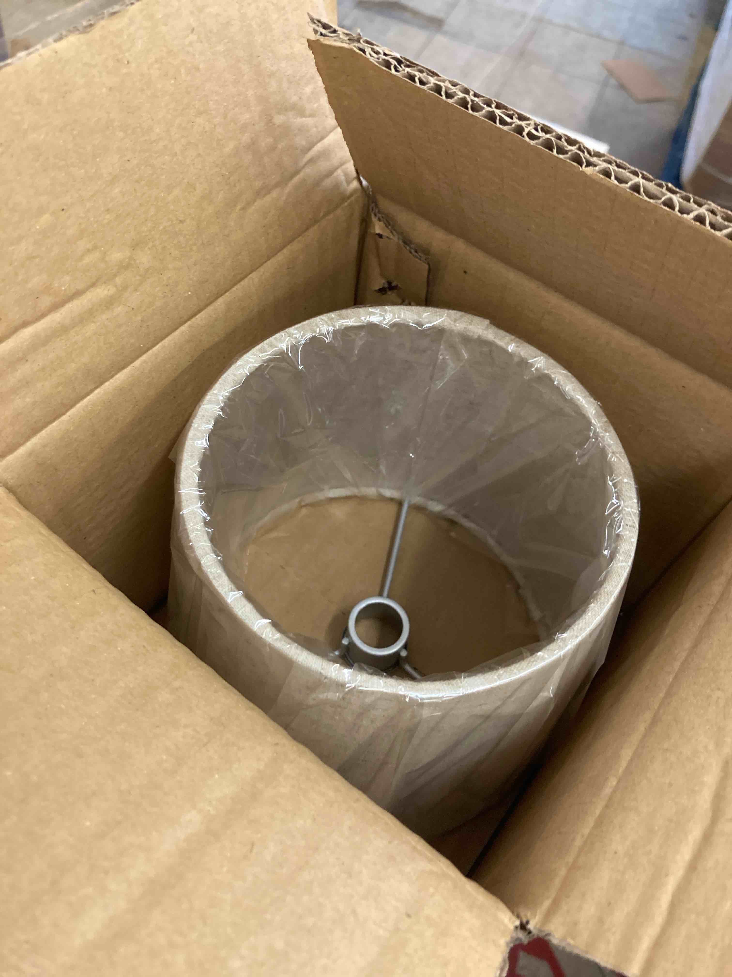 https://s3.amazonaws.com/lotting-images-prod/phillipi/BRN1917296_1751906278322.jpeg